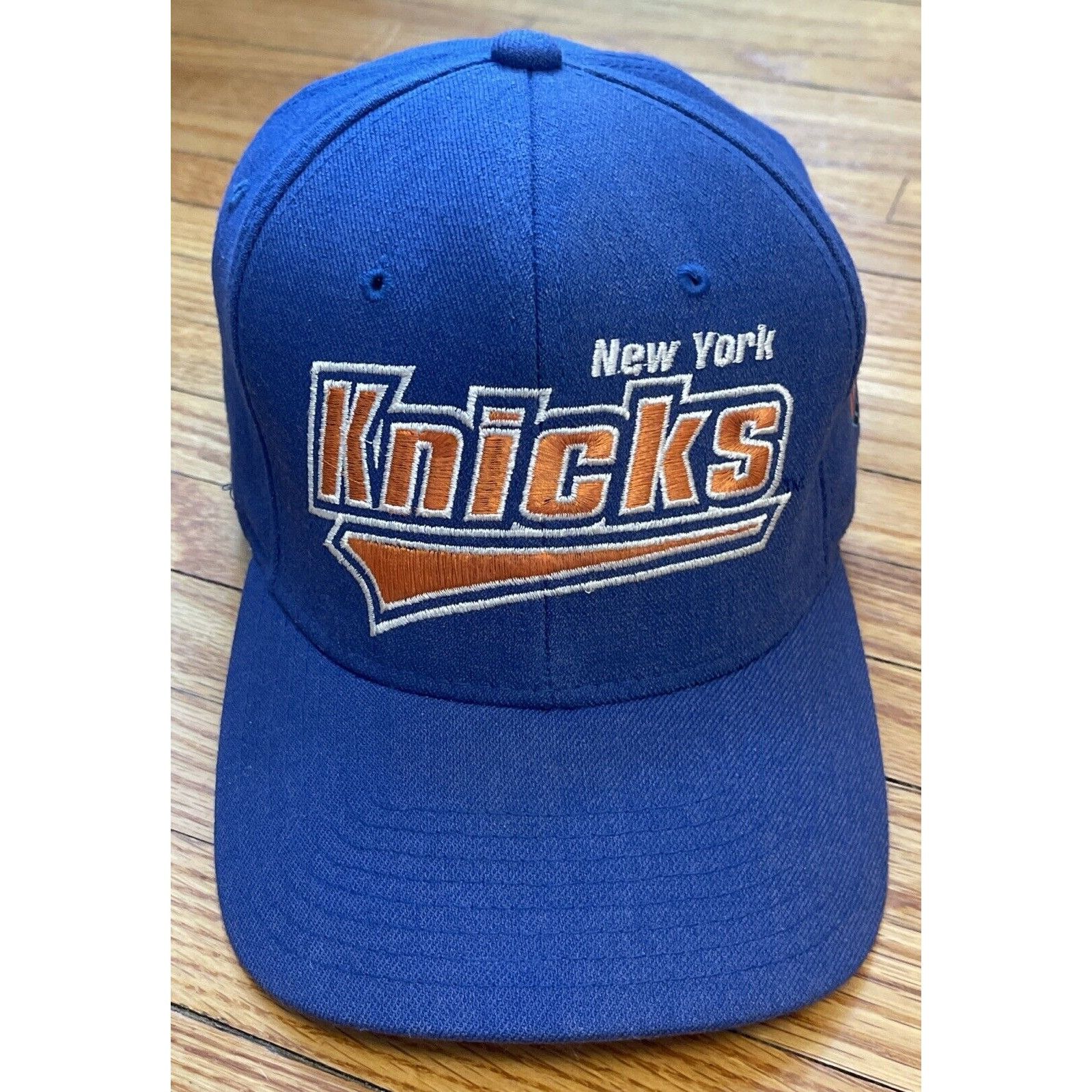 Starter Vintage Starter New York Knicks NBA Script Fitted Wool Size Size ONE SIZE - 1 Thumbnail
