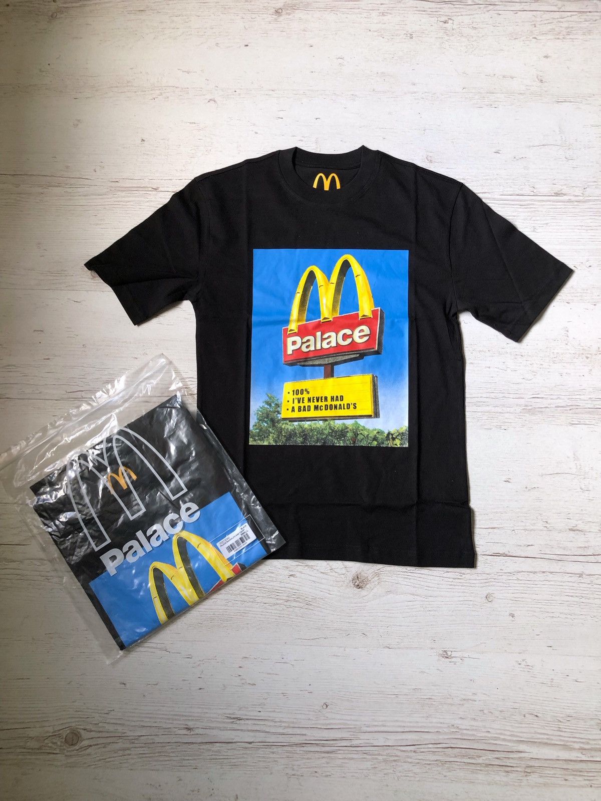 Palace t-shirt palace mcdonald's Size US S / EU 44-46 / 1 - 1 Thumbnail