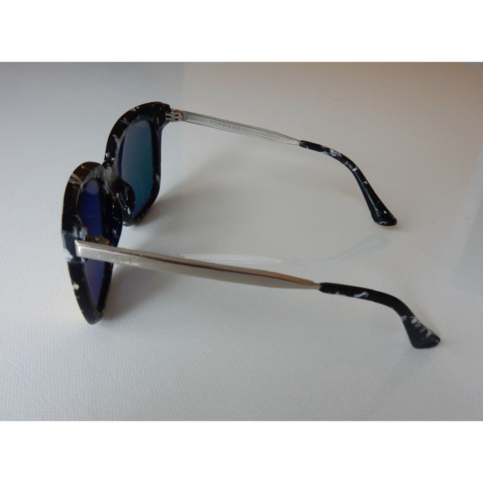 Vintage VINTAGE Diff Eyewear Sunglasses Women PK10P Gold Polarized Bella BW PK10P Size ONE SIZE - 3 Thumbnail