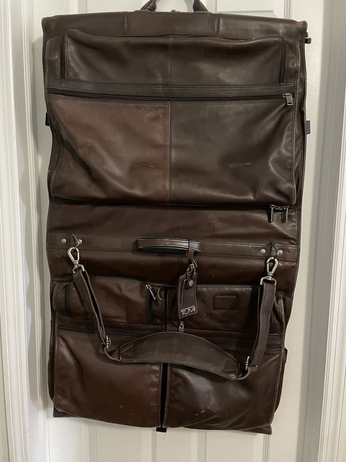 Tumi Tumi genuine leather full size garment traveler Size ONE SIZE - 14 Thumbnail