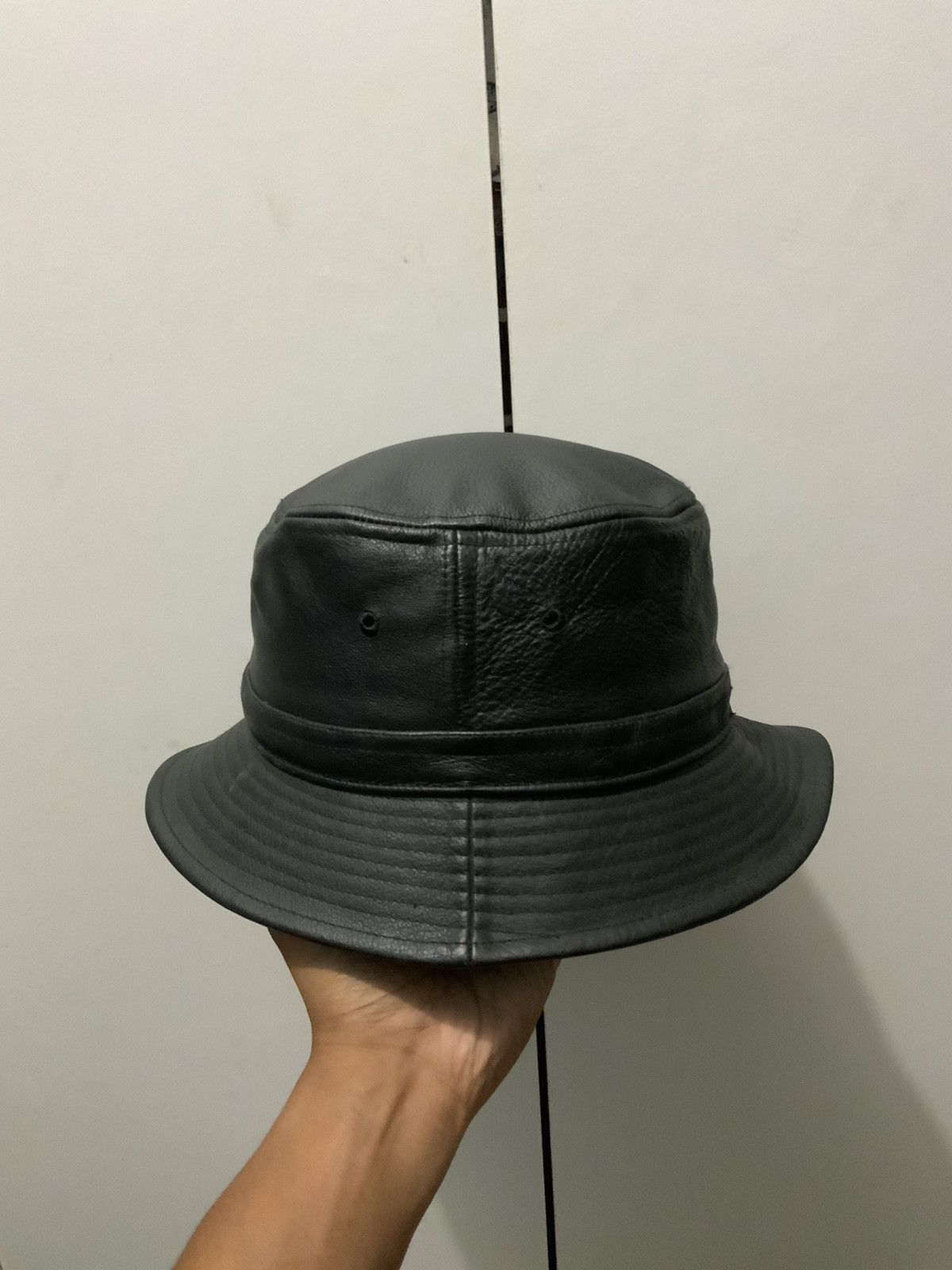 Hat Club Genuine Leather Black Hat Size ONE SIZE - 2 Thumbnail