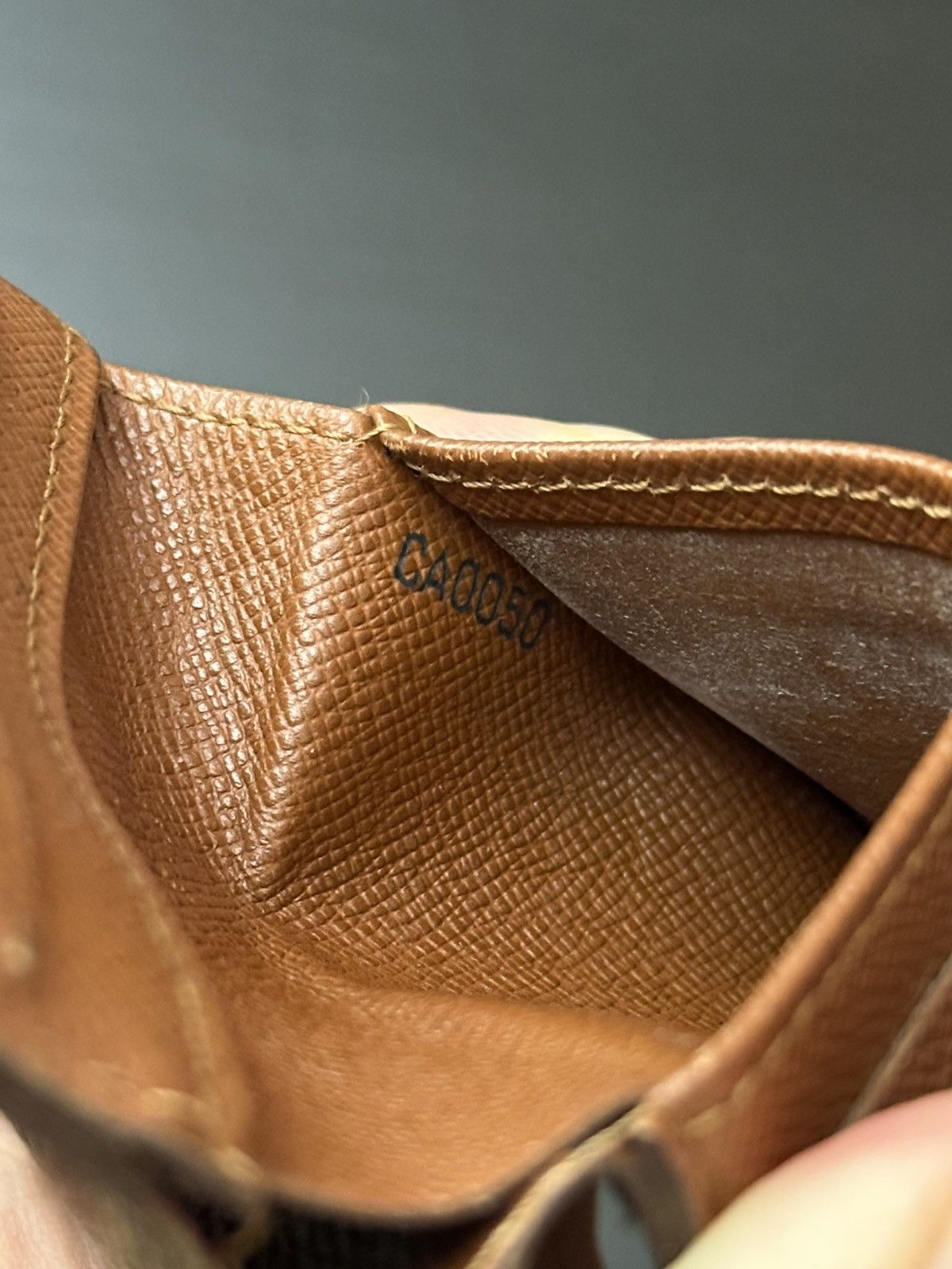 Louis Vuitton Louis Vuitton Wallet Size ONE SIZE - 8 Thumbnail
