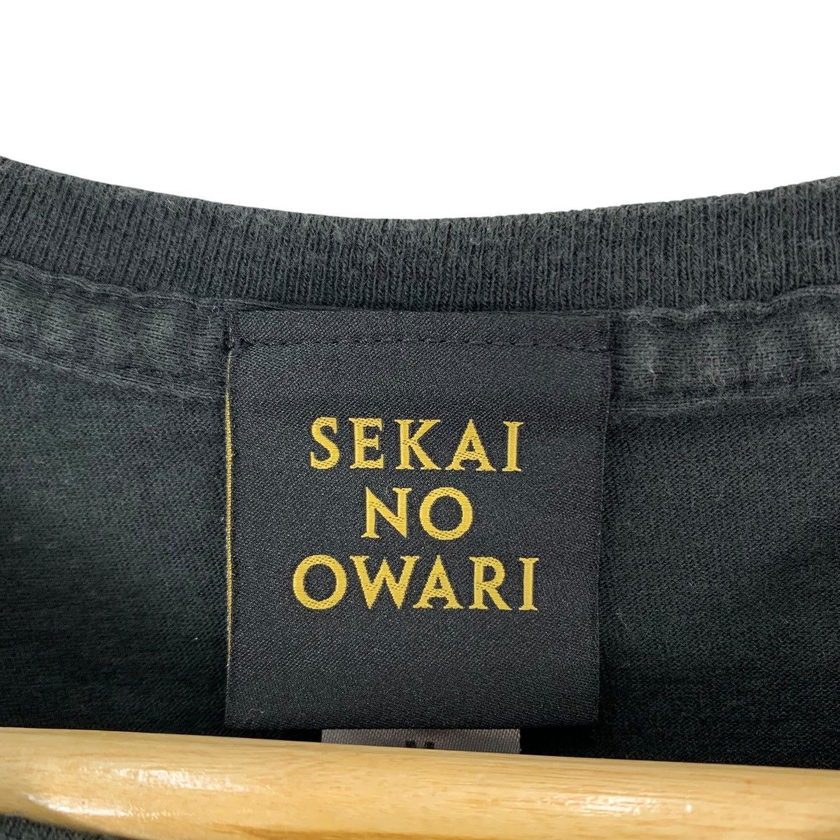 Japanese Brand SEKAI NO OWARI Pop Japanese Band Anime One Piece Short Shirt Size US M / EU 48-50 / 2 - 5 Thumbnail
