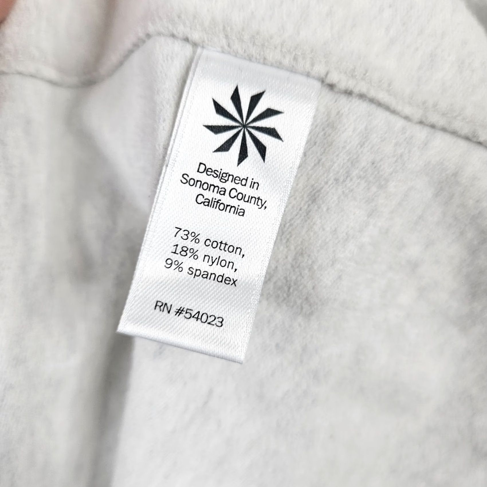 Athleta ATHLETA Hoodie Sweatshirt Pullover Women's L Light Grey Raglan Sleeve Logo Activewear All Seasons Seasonal Fall Winter Spring Summer Size L / US 10 / IT 46 - 5 Thumbnail