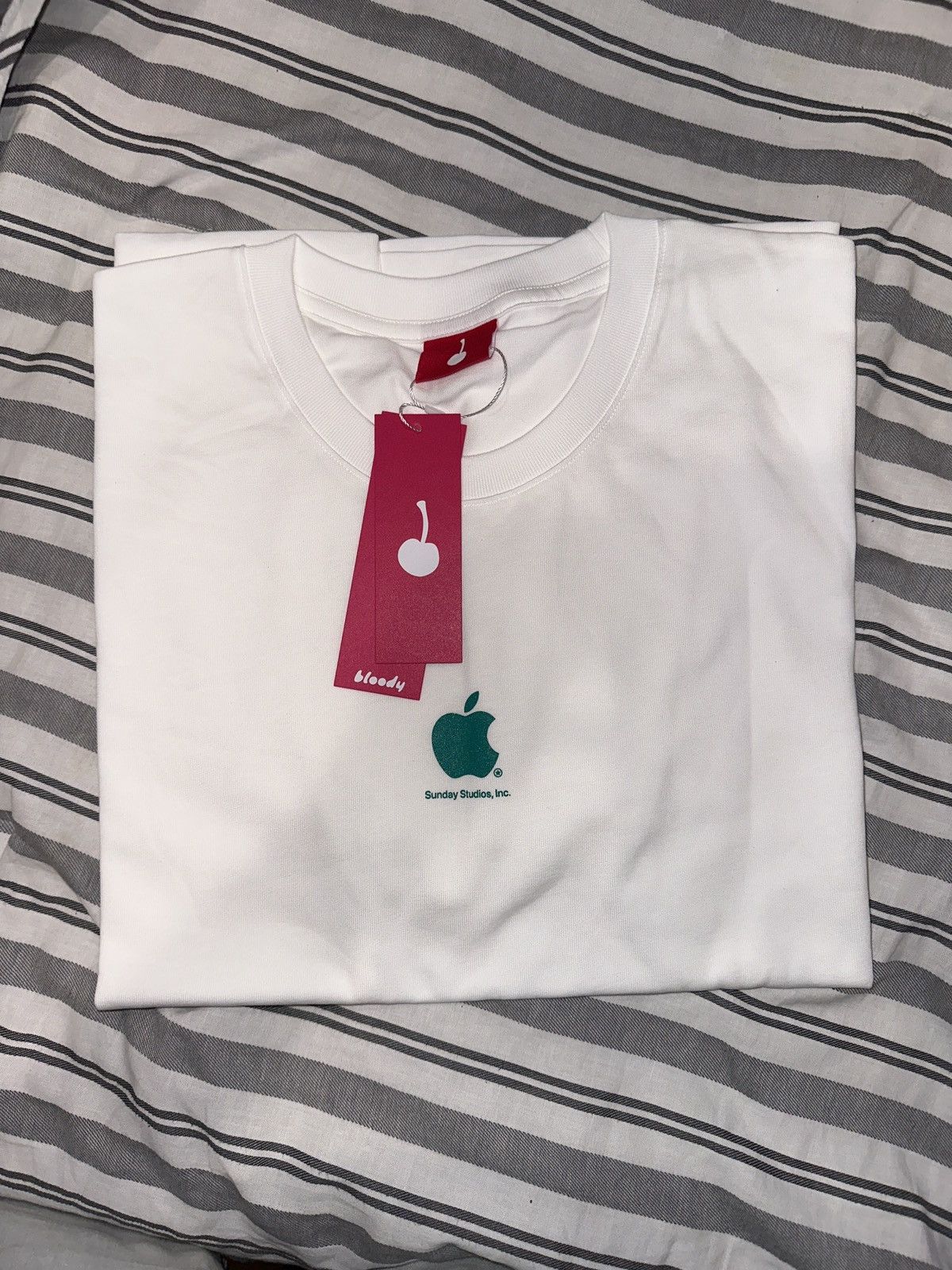 Other Sunday Studios Inc tee Size US L / EU 52-54 / 3 - 1 Thumbnail