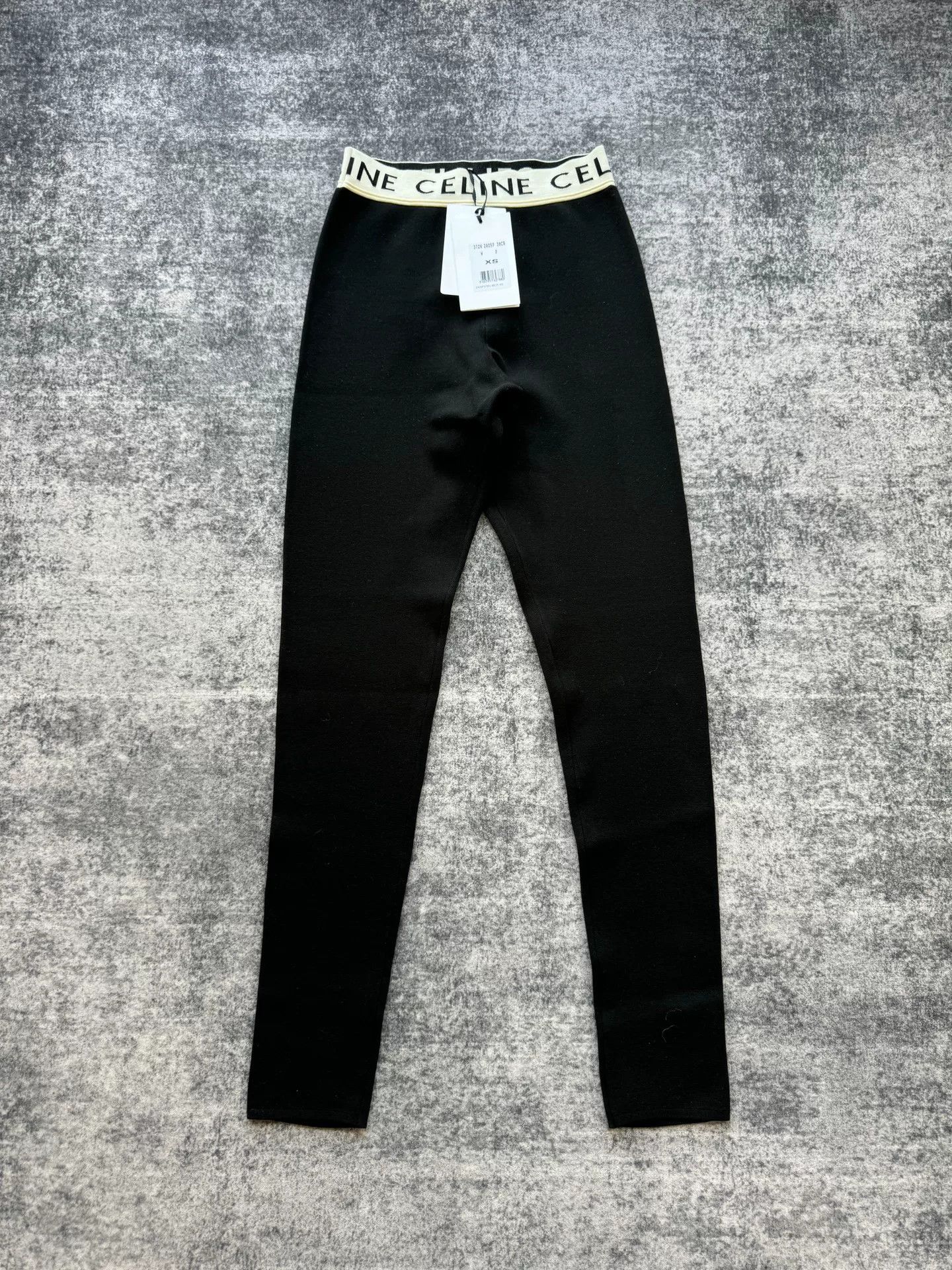 Celine Celine Black Yoga Leggings Size 28" / US 6 / IT 42 - 1 Thumbnail