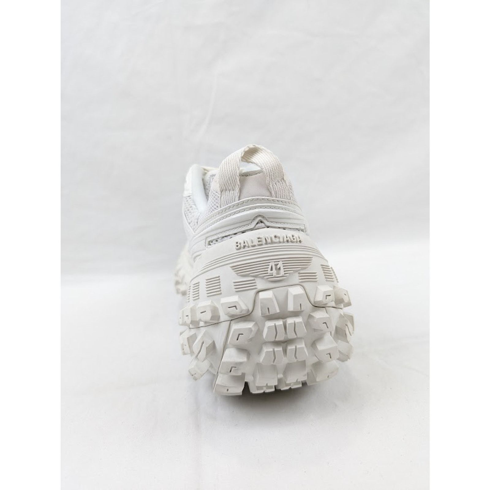 Balenciaga o1rshd1 Contrast Defender Bouncer in Eggshell/Black 46 Size US 13 / EU 46 - 11 Thumbnail