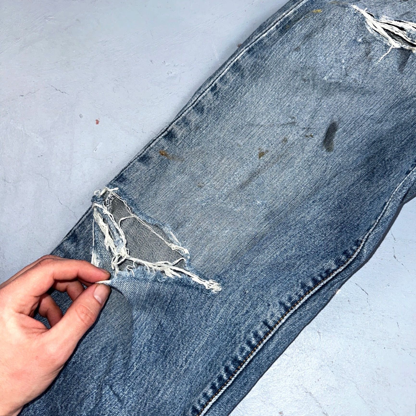 Levi's VINTAGE Levi's 501 Jeans Straight Levi's Men 31x32 Blue Denim 90s 501 Series Regular Mens Jeans Size US 31 - 6 Thumbnail