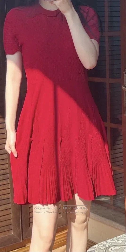 Valentino Valentino knitted dresses Size L / US 10 / IT 46 - 1 Thumbnail