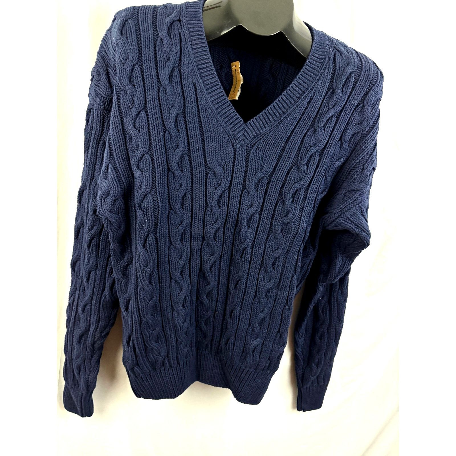 Abercrombie & Fitch Abercrombie & Fitch Cable Knit V-Neck Sweater XL Vintage Size US XL / EU 56 / 4 - 7 Thumbnail