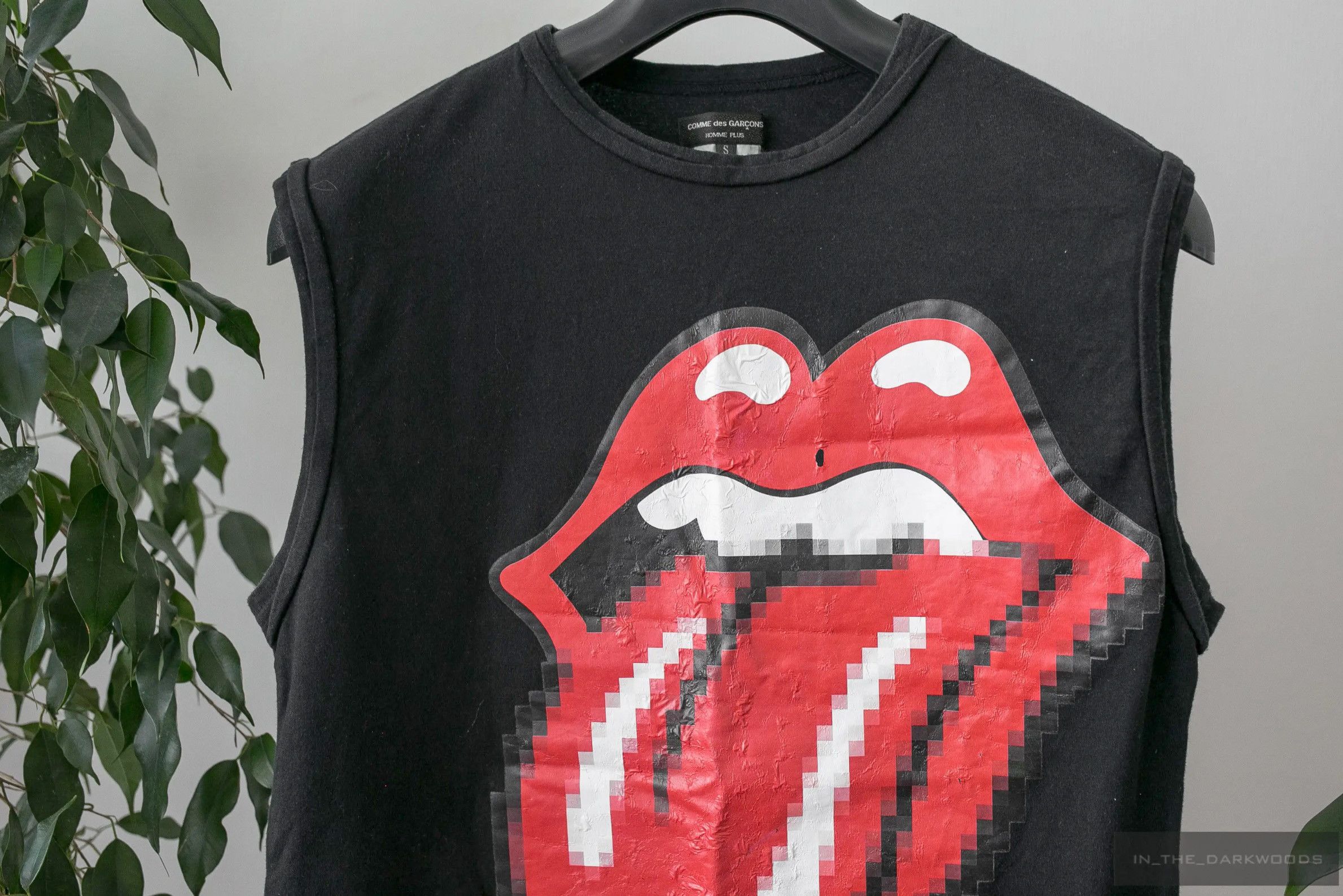 Comme des Garcons Homme Plus 2006SS printed tank top Size US S / EU 44-46 / 1 - 3 Thumbnail