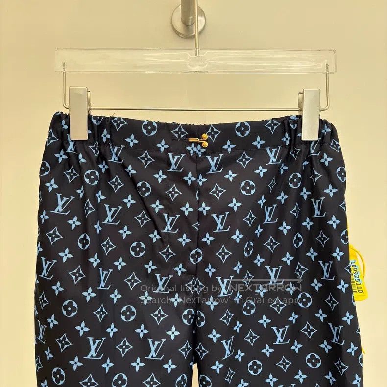 Louis Vuitton Louis Vuitton Sports pants with presbyopia full of logo pa Size US 34 / EU 50 - 4 Thumbnail
