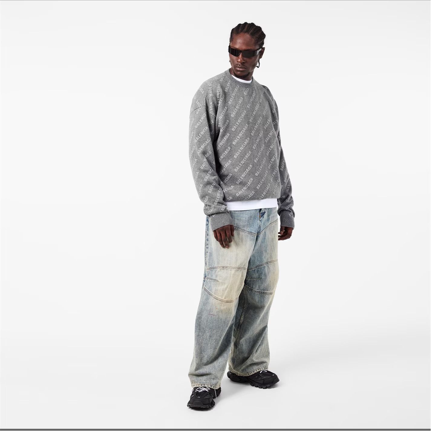 Balenciaga o1g2r1mq0226 All Over Logo Sweater In Heather Grey Size US XS / EU 42 / 0 - 5 Thumbnail
