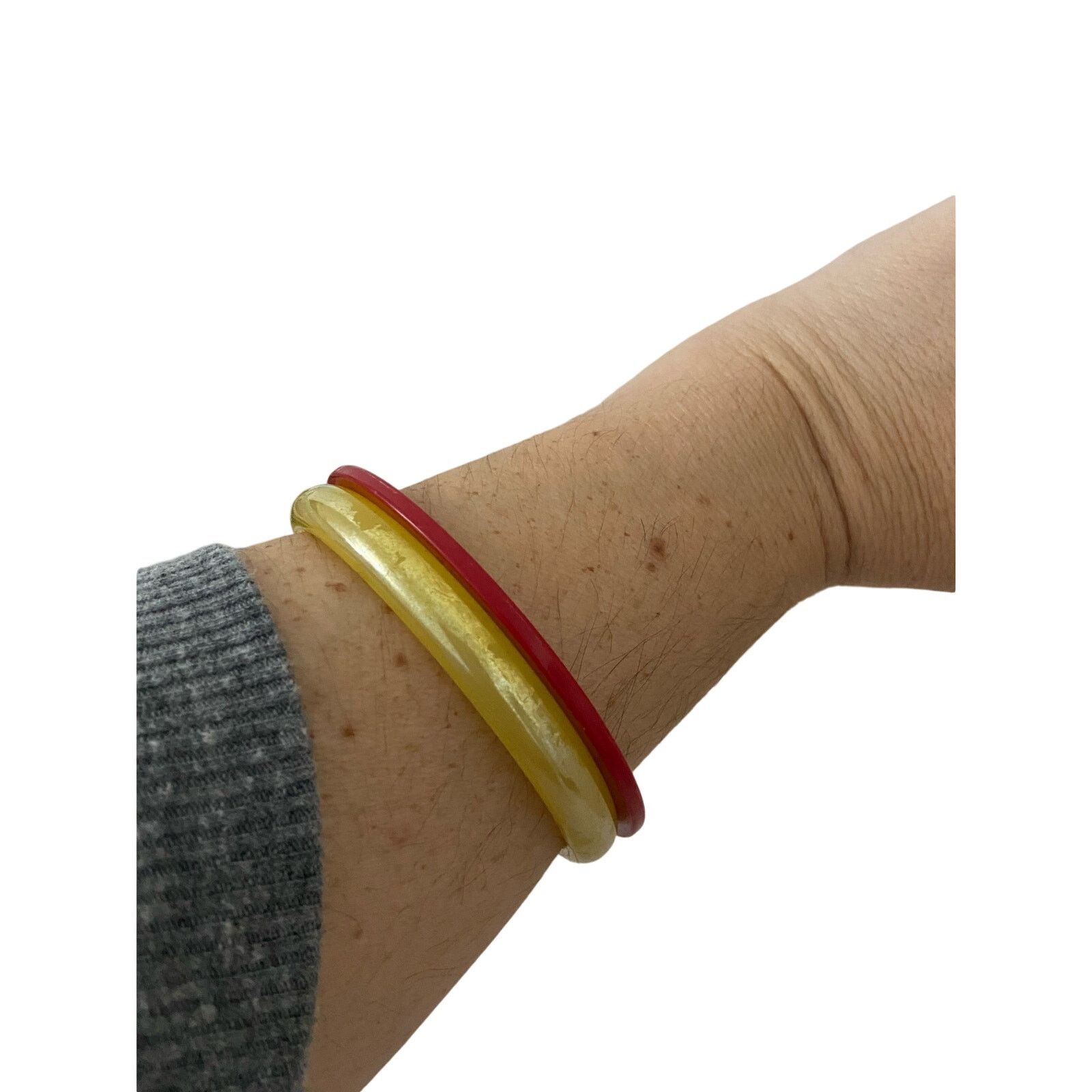 Other Vintage yellow and red bangle bracelets Size ONE SIZE - 1 Thumbnail