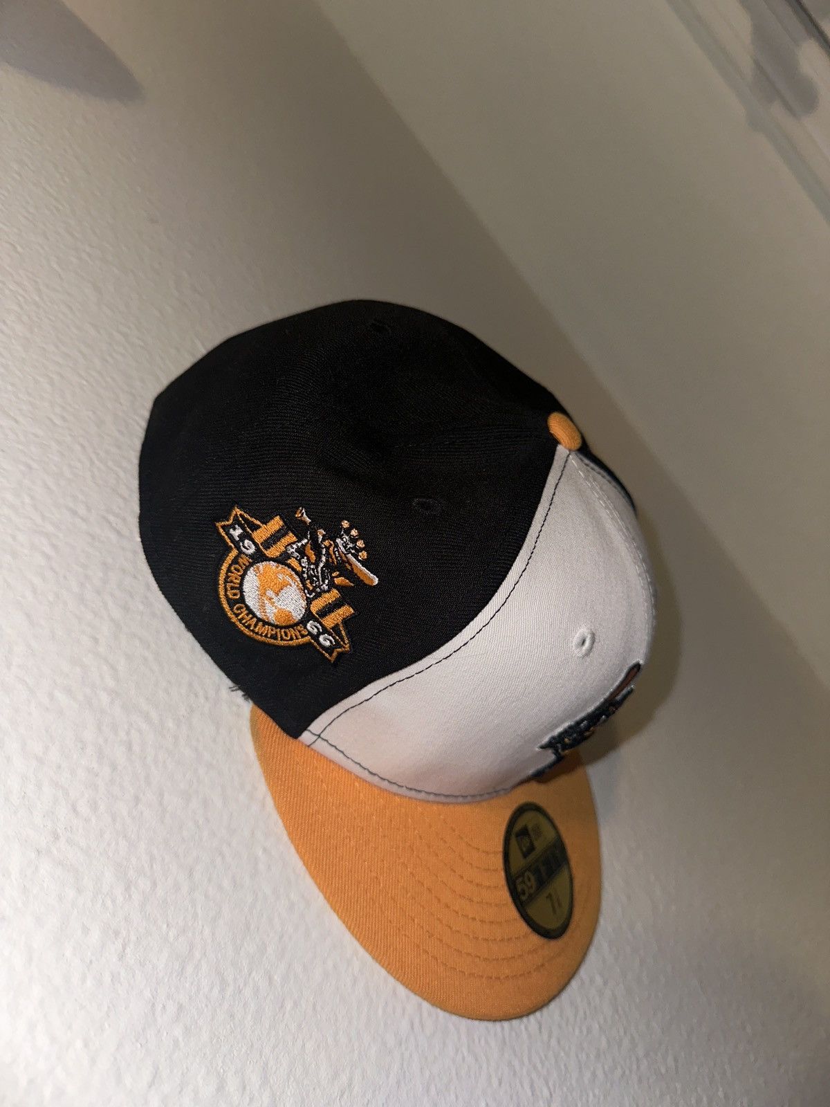 New Era 71/8 “Daffy Duck” Baltimore Orioles Daffy Duck Fitted Hat Size ONE SIZE - 2 Thumbnail