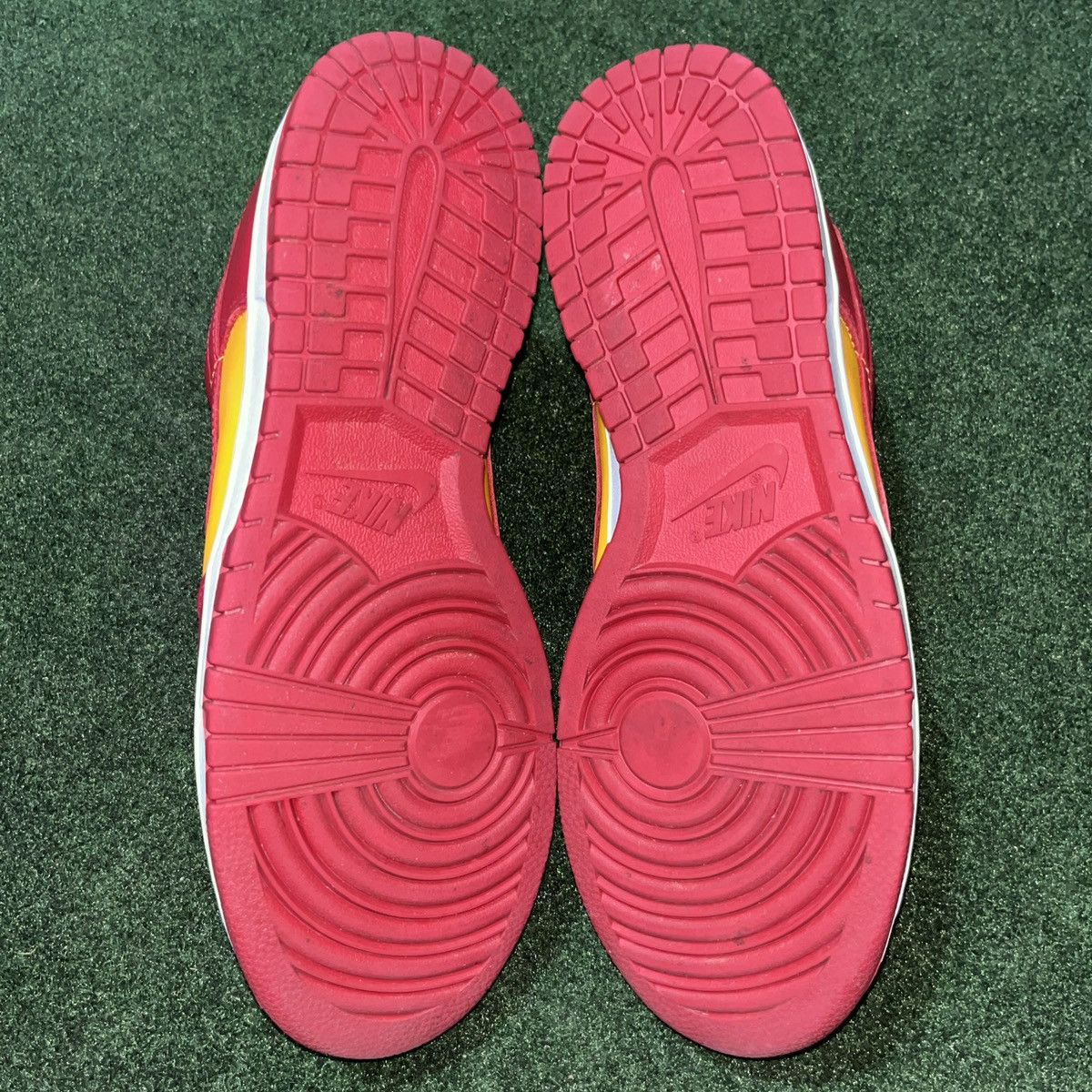 Nike Nike Dunk Low Midas USC Size 11 2022 DD1391-701 Size US 11 / EU 44 - 6 Thumbnail