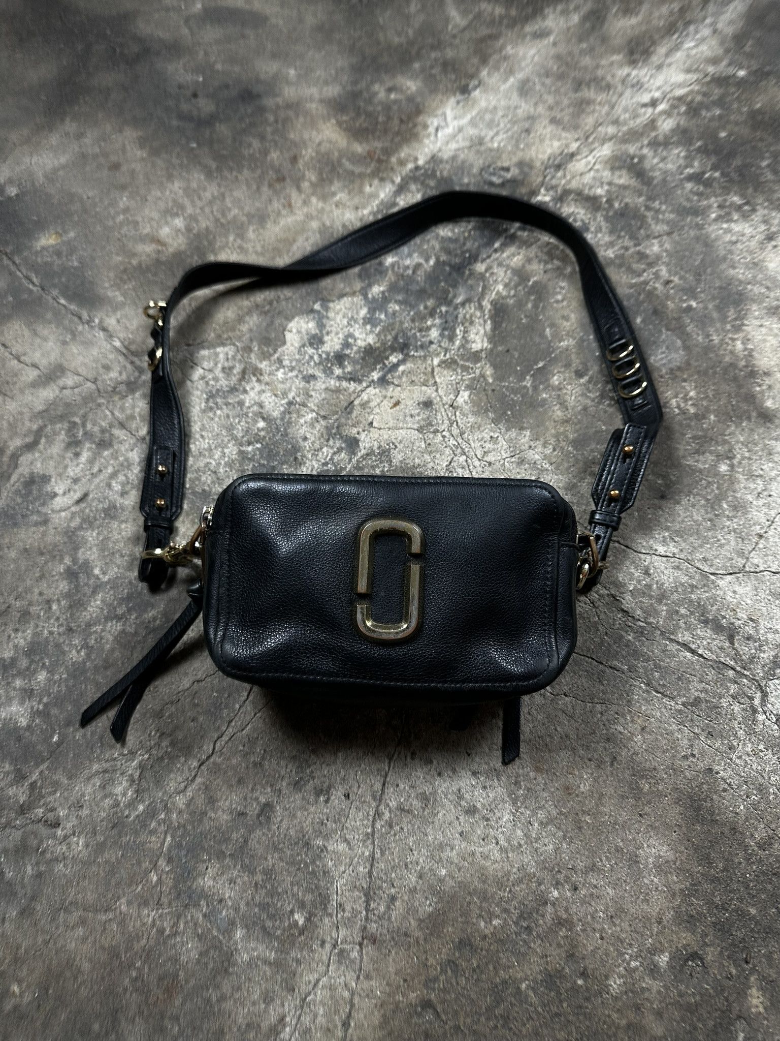 Marc Jacobs Snapshot Leather Shoulder Bag in Black, Women's