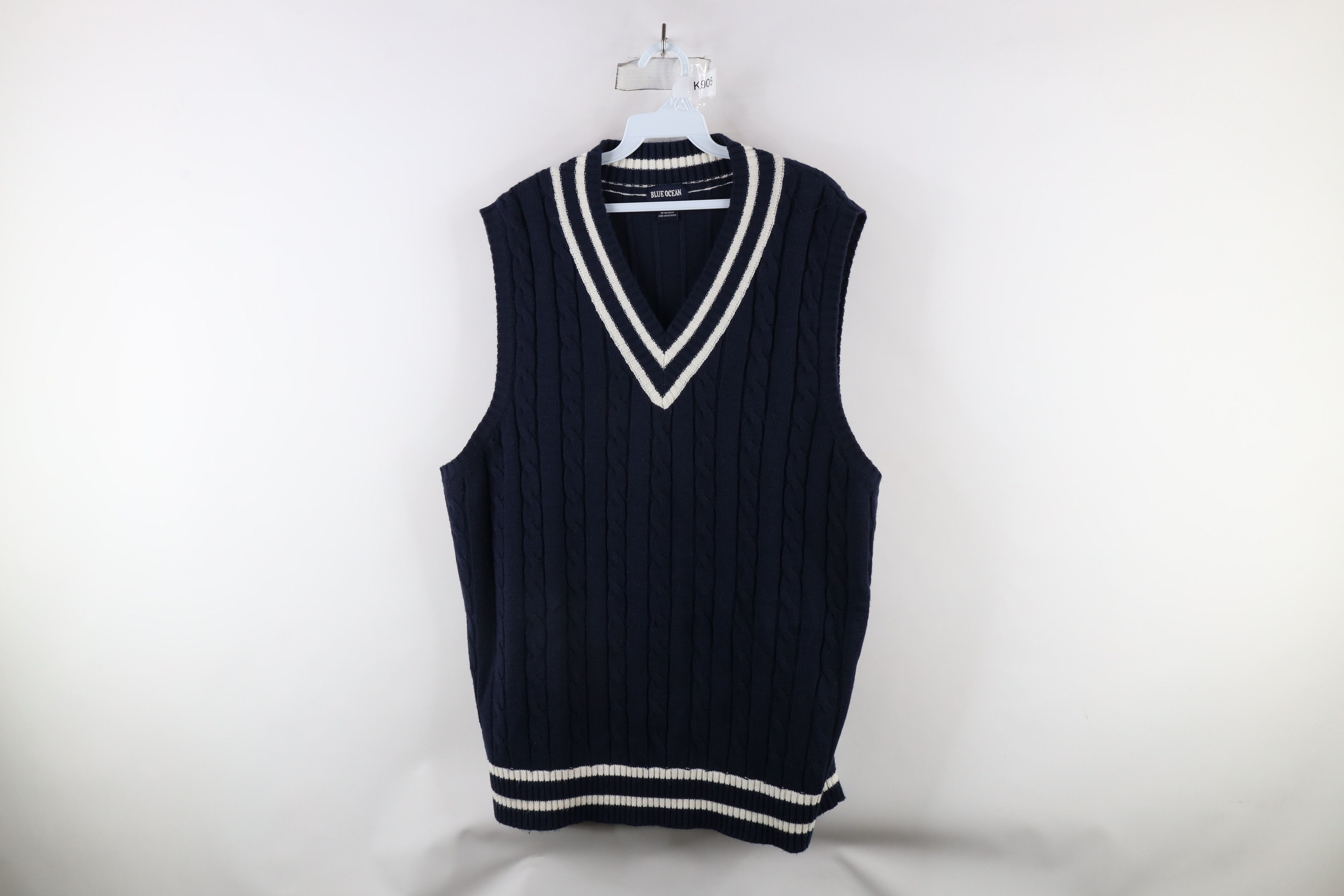 Vintage Vintage 90s Streetwear Cable Knit V-Neck Sweater Vest Size ONE SIZE - 1 Thumbnail