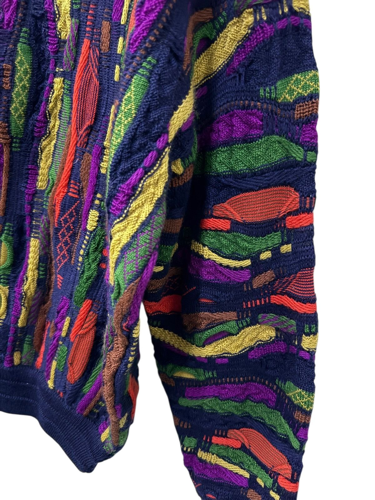 Vintage Vintage Coogi Style By Limnos 3D Cable Knit Wool Sweater Size US L / EU 52-54 / 3 - 14 Thumbnail
