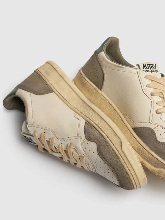 o1lsvrm0425 Low Sneskers in White/Military