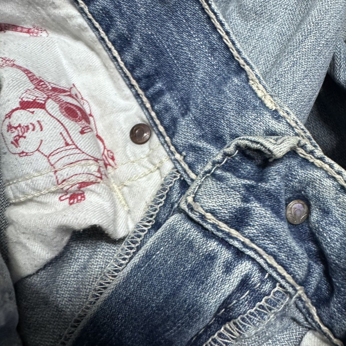 True Religion True Religion Joey Big T Distressed Denim Flare Jeans Size US 31 - 22 Thumbnail