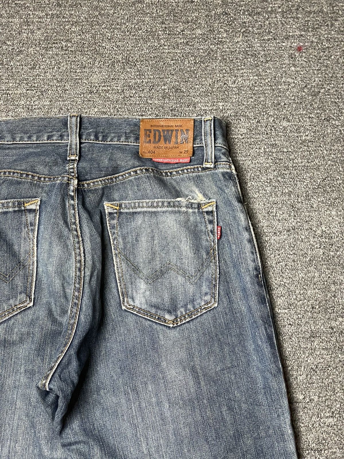 Edwin × Vintage Vintage EDWIN 404 Straight Cut Jeans (92) Size US 31 - 13 Thumbnail
