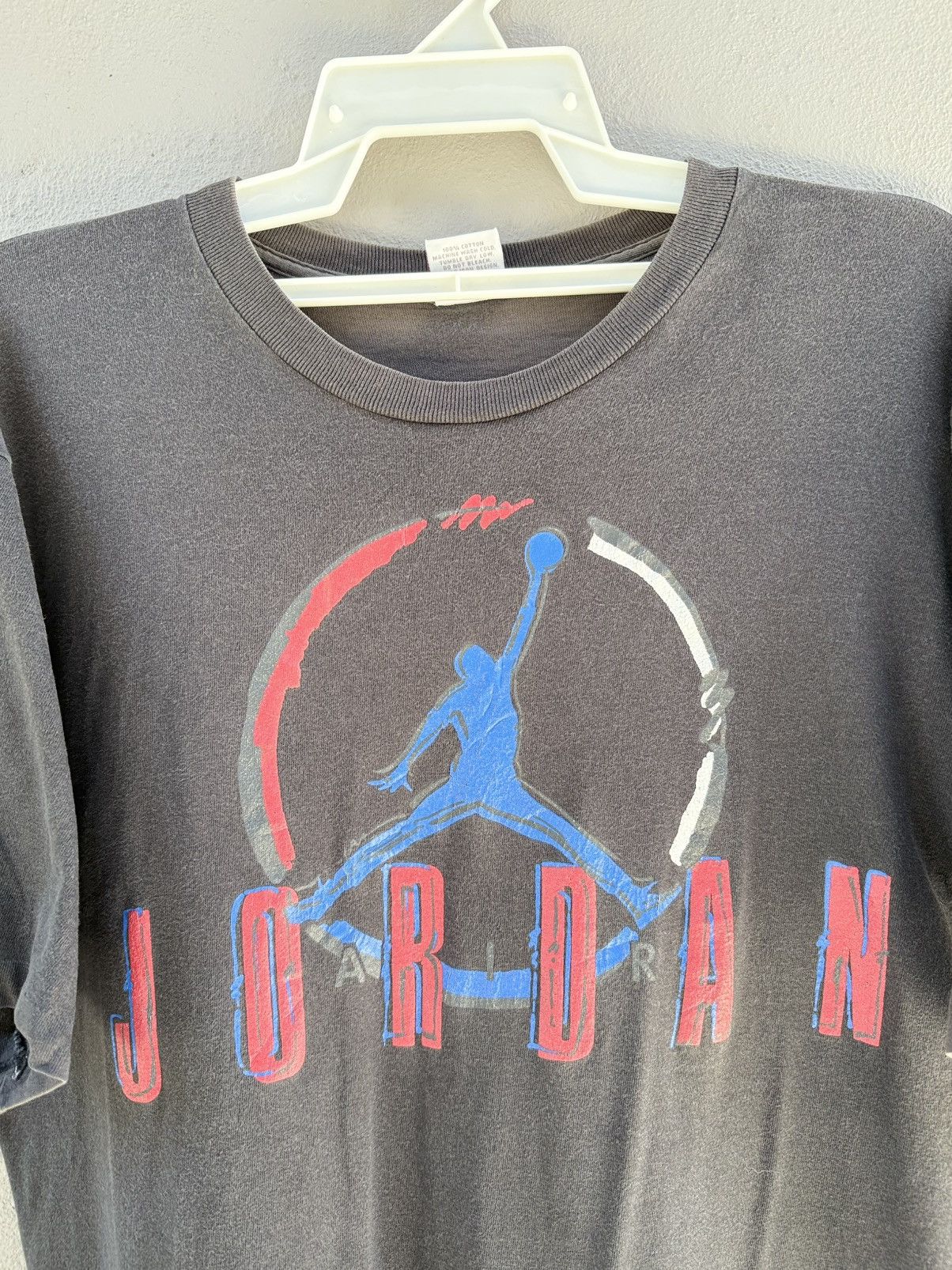 Nike Thrashed Vintage 90s Nike Air Jordan Jump Man Boxy Faded Tee Size US M / EU 48-50 / 2 - 2 Thumbnail