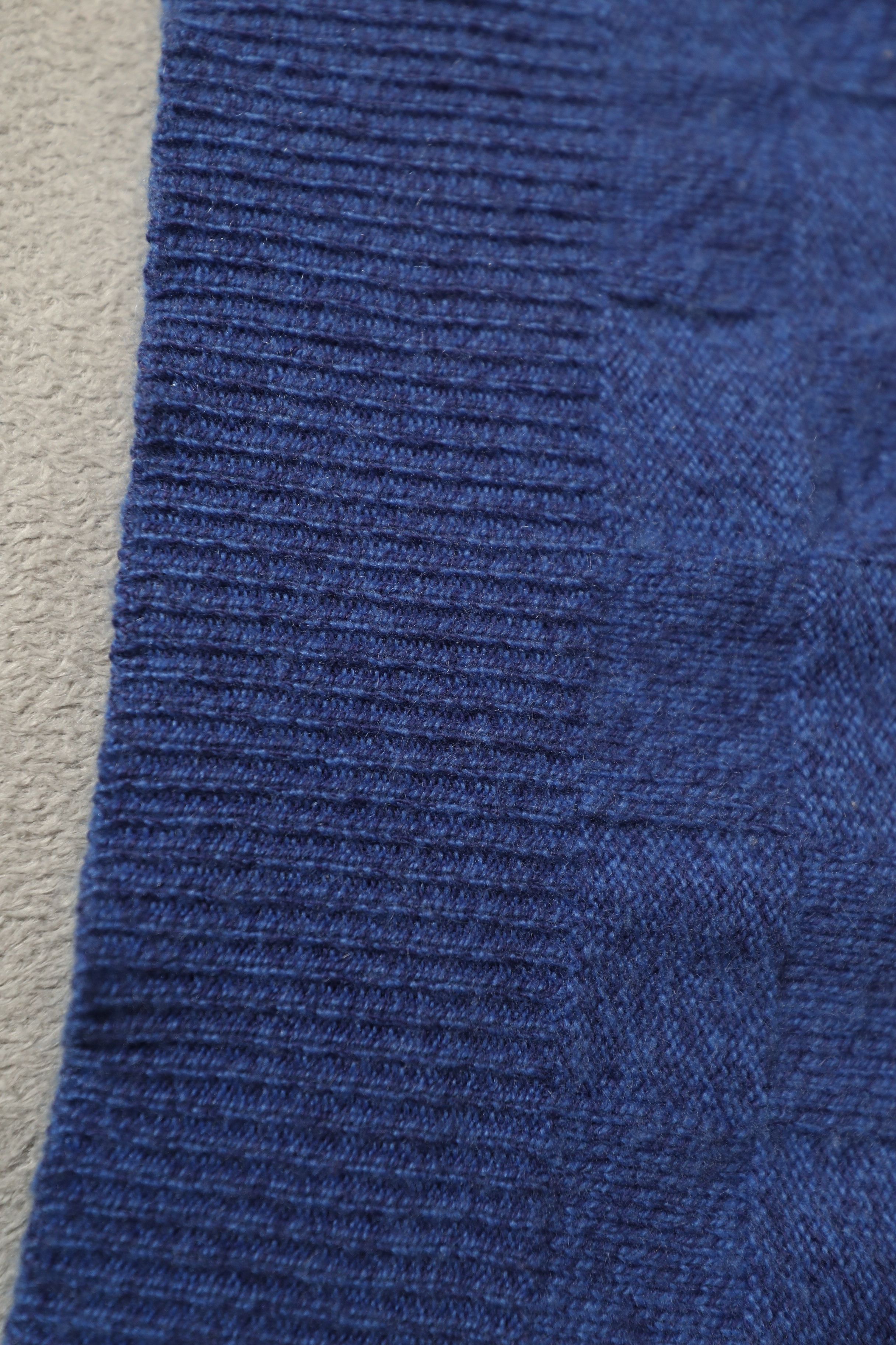 Neiman Marcus Neiman Marcus Blue Square Cashmere Sweater (M) Size US M / EU 48-50 / 2 - 6 Thumbnail