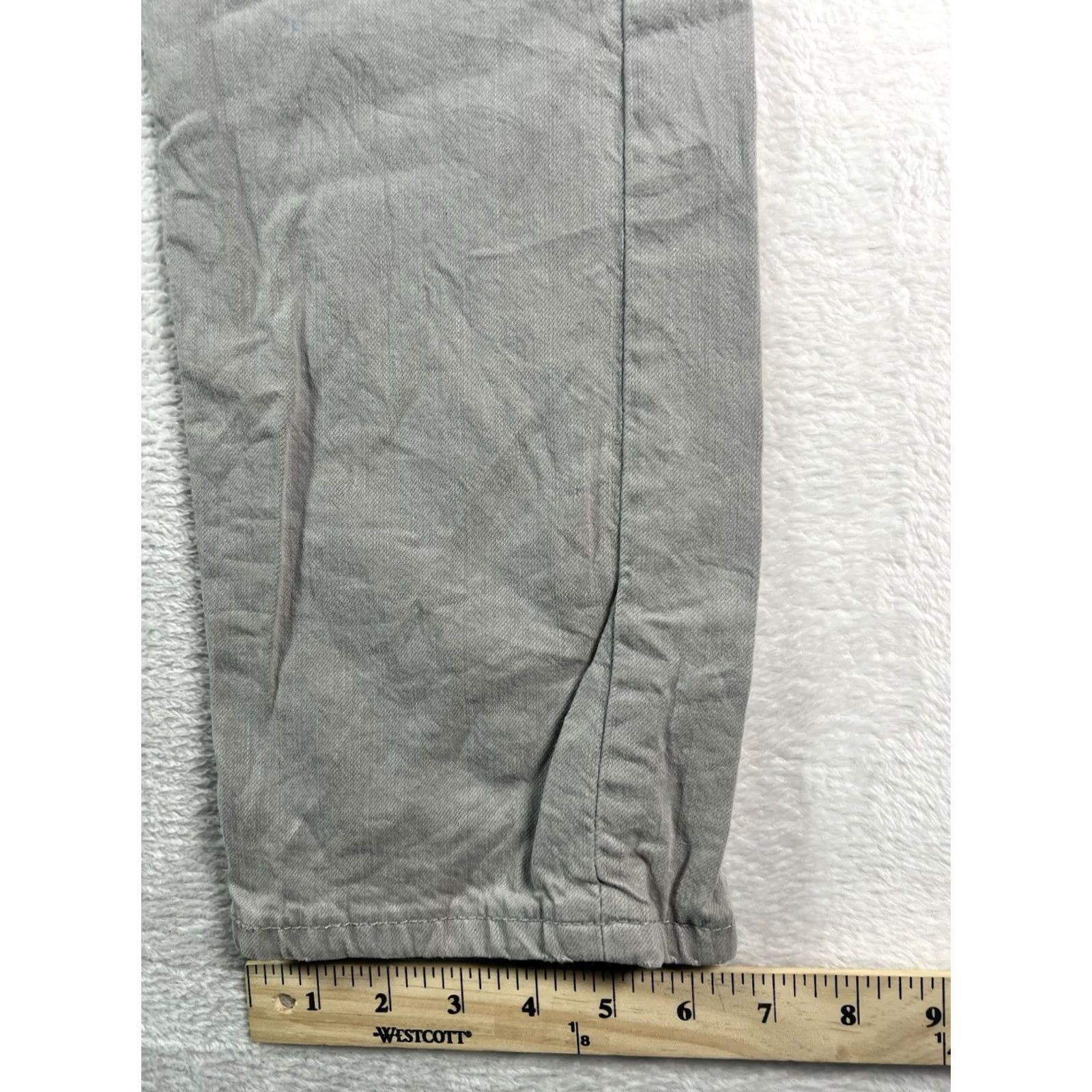 Levi's VTG Levi's 513 Jeans Mens 31x30 Gray Denim Distressed Torn Outdoor Workwear Slim Straight 5-Pocket Mens Jeans Size US 31 - 5 Thumbnail