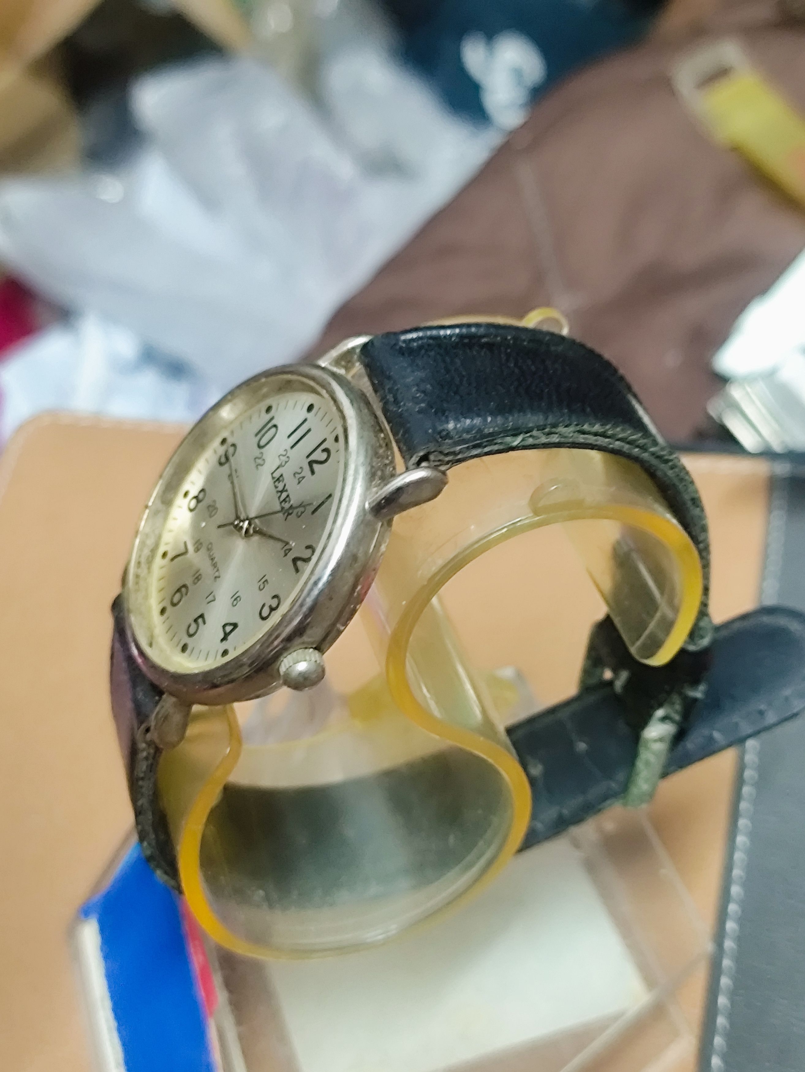 Japanese Brand × Vintage Vintage 💥 Lexis Quartz Watch JAPAN MADE Size ONE SIZE - 9 Thumbnail