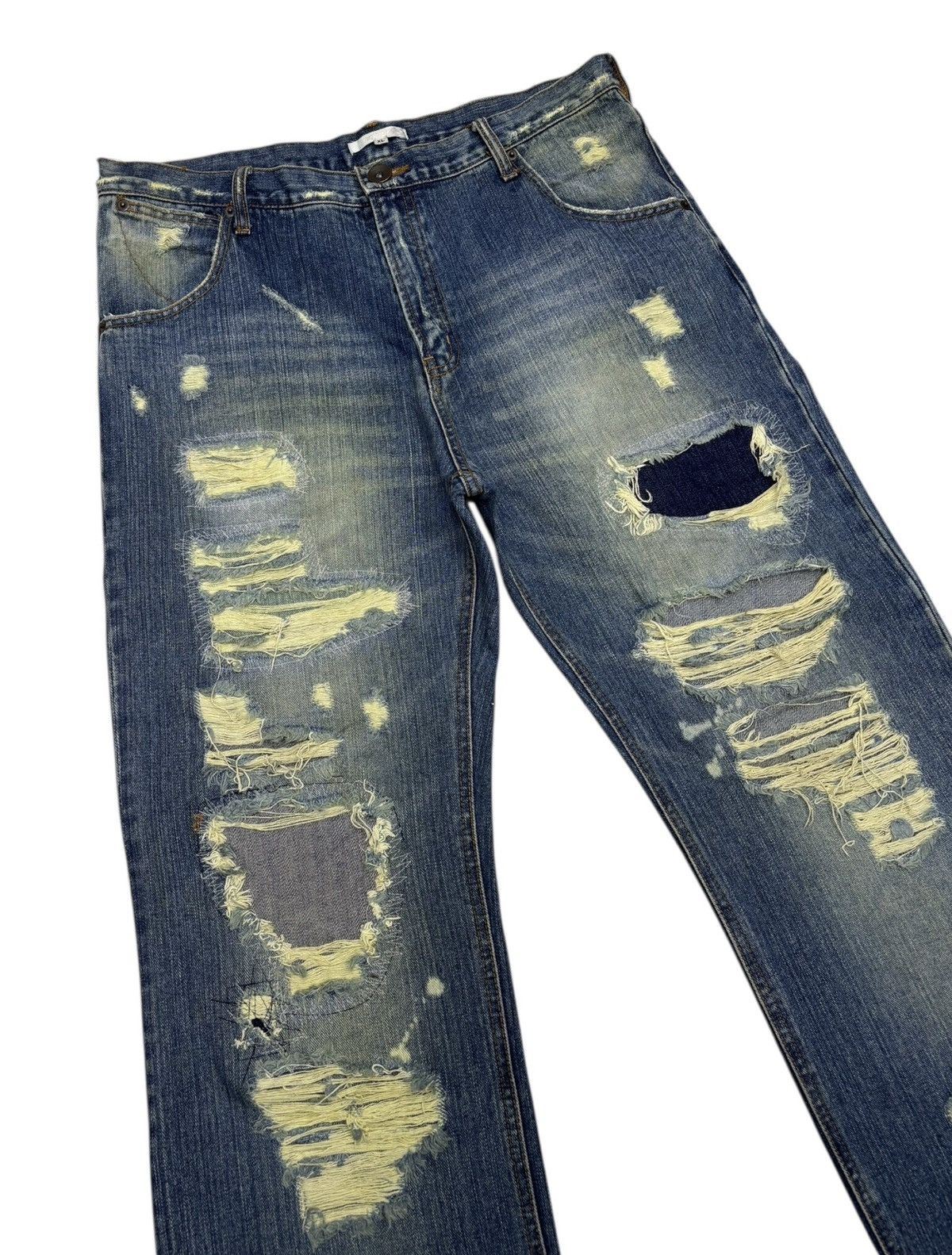 Helmut Lang RARE🔥EXHIBITIONIST PATCHWORK DISTRESSED DENIM JEANS Size US 34 / EU 50 - 2 Thumbnail