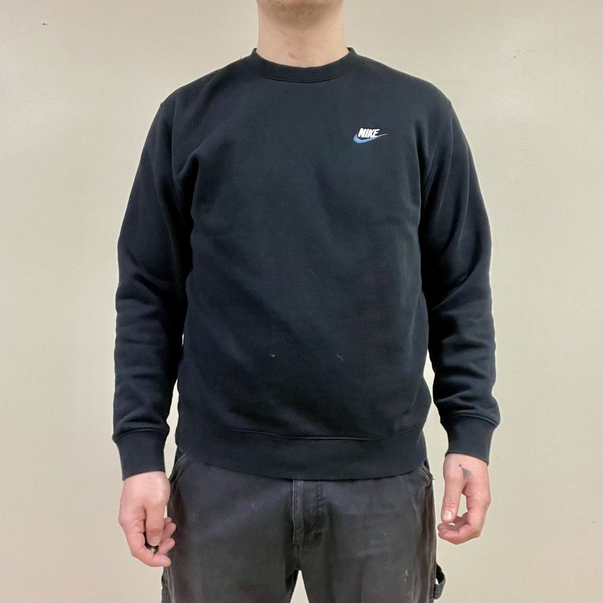 Nike Nike White Tag Black Crewneck - Medium Size US M / EU 48-50 / 2 - 1 Thumbnail