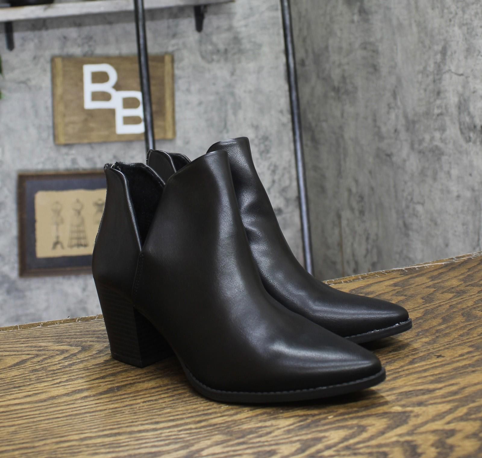 Other New Sun + Stone Black Sides Elizaa Pointed Toe Booties 8m Size US 8 / IT 38 - 1 Thumbnail