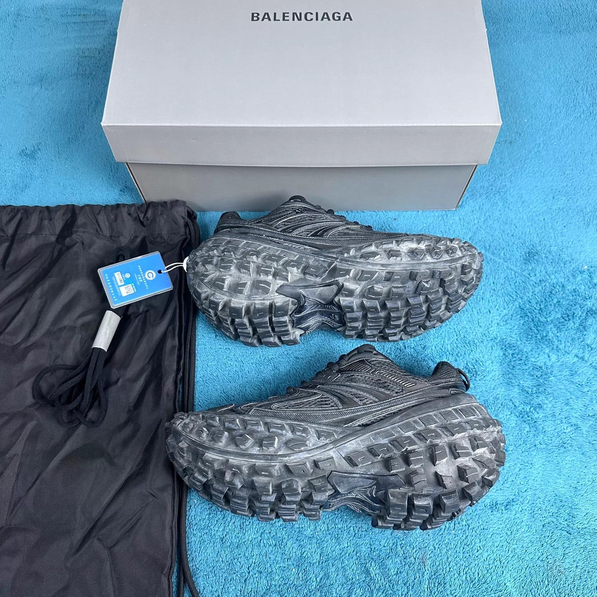 Balenciaga Balenciaga Distressed Tire Sole Sneakers Black 38 Size US 7.5 / IT 37.5 - 2 Thumbnail
