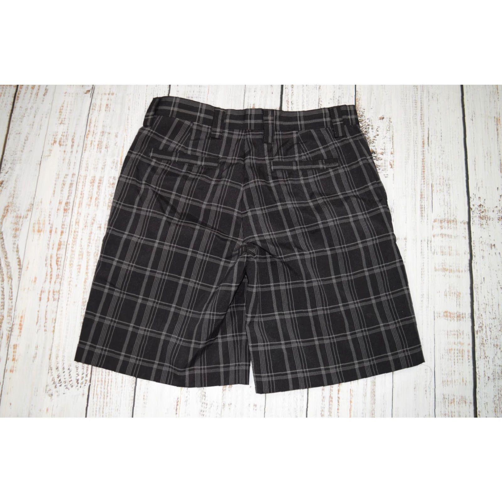 Izod VINTAGE IZOD Men's Golf Shorts Casual Athletic Plaid Black 30" UPF-50 Flex Swing Woven Size US 30 / EU 46 - 5 Thumbnail