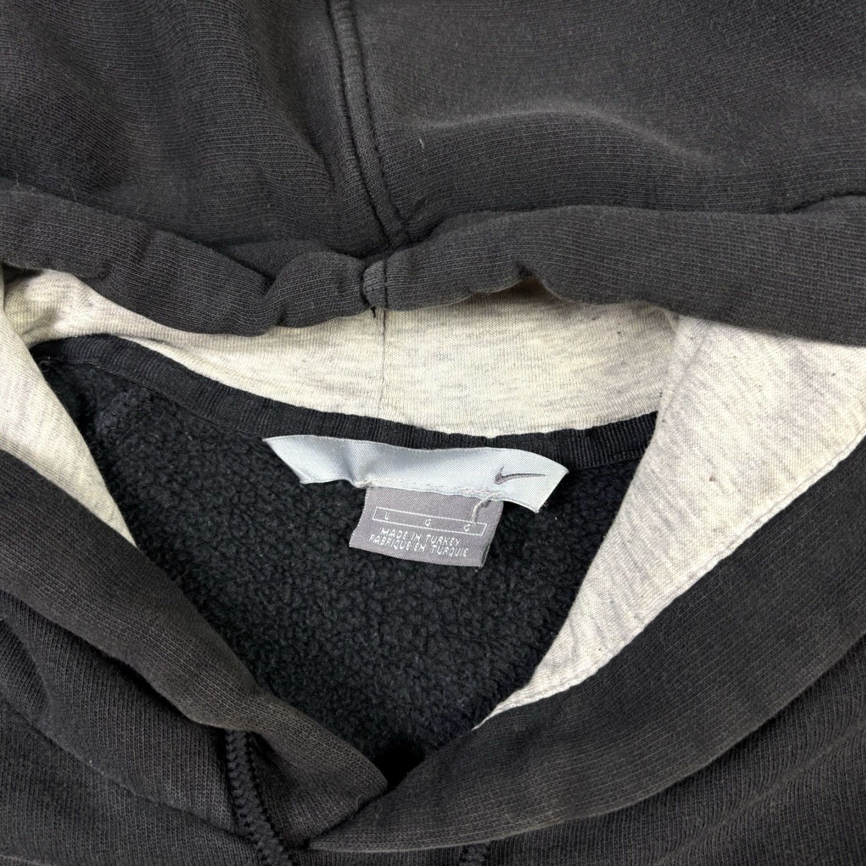 Nike VINTAGE Nike Hoodie Embroidered Swoosh Logo Black Pullover Adult Large L 90s 2000s Size US L / EU 52-54 / 3 - 5 Thumbnail