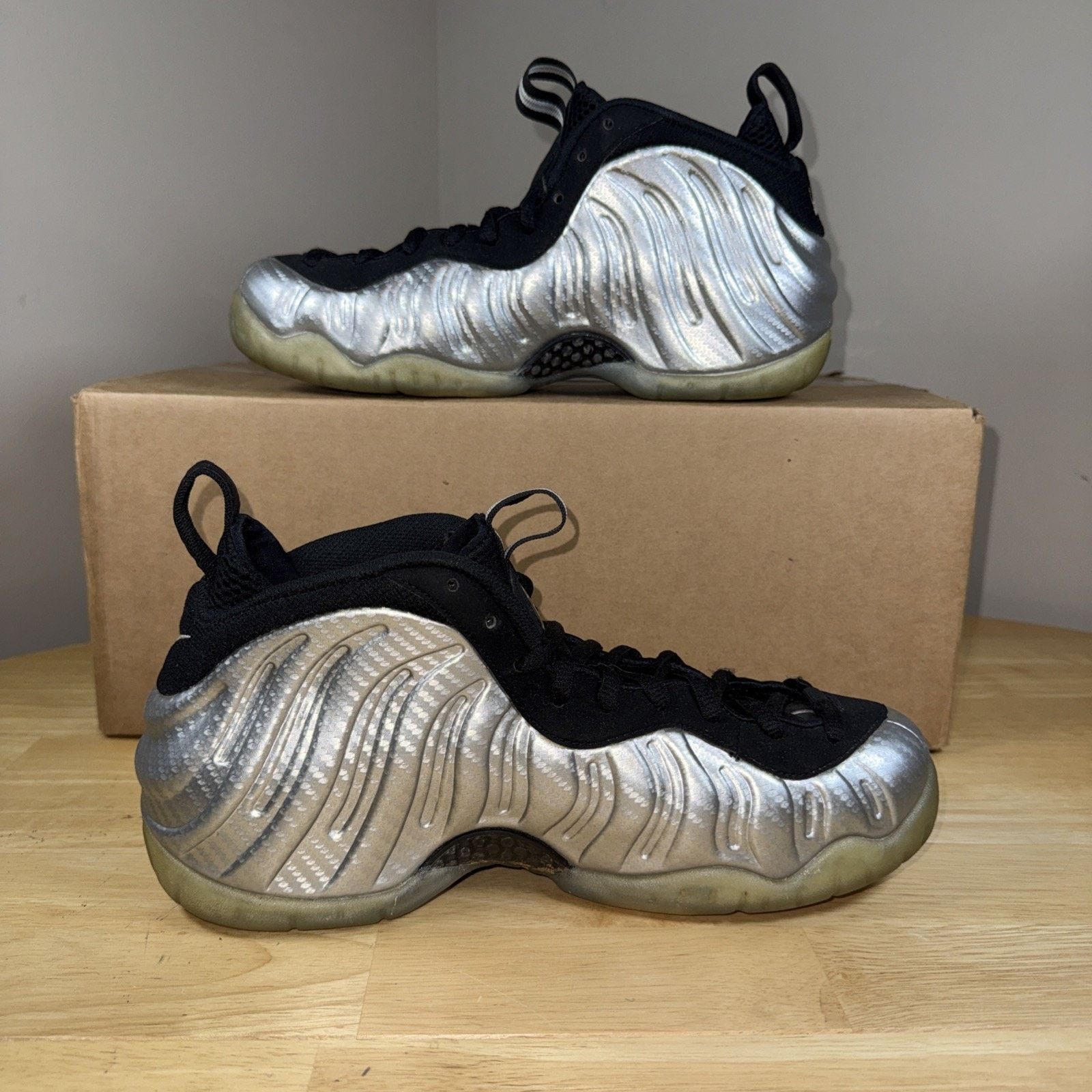 Nike Size 8 Nike Air Foamposite Pro Metallic Silver Surfer 2017 Size US 8 / EU 41 - 5 Thumbnail