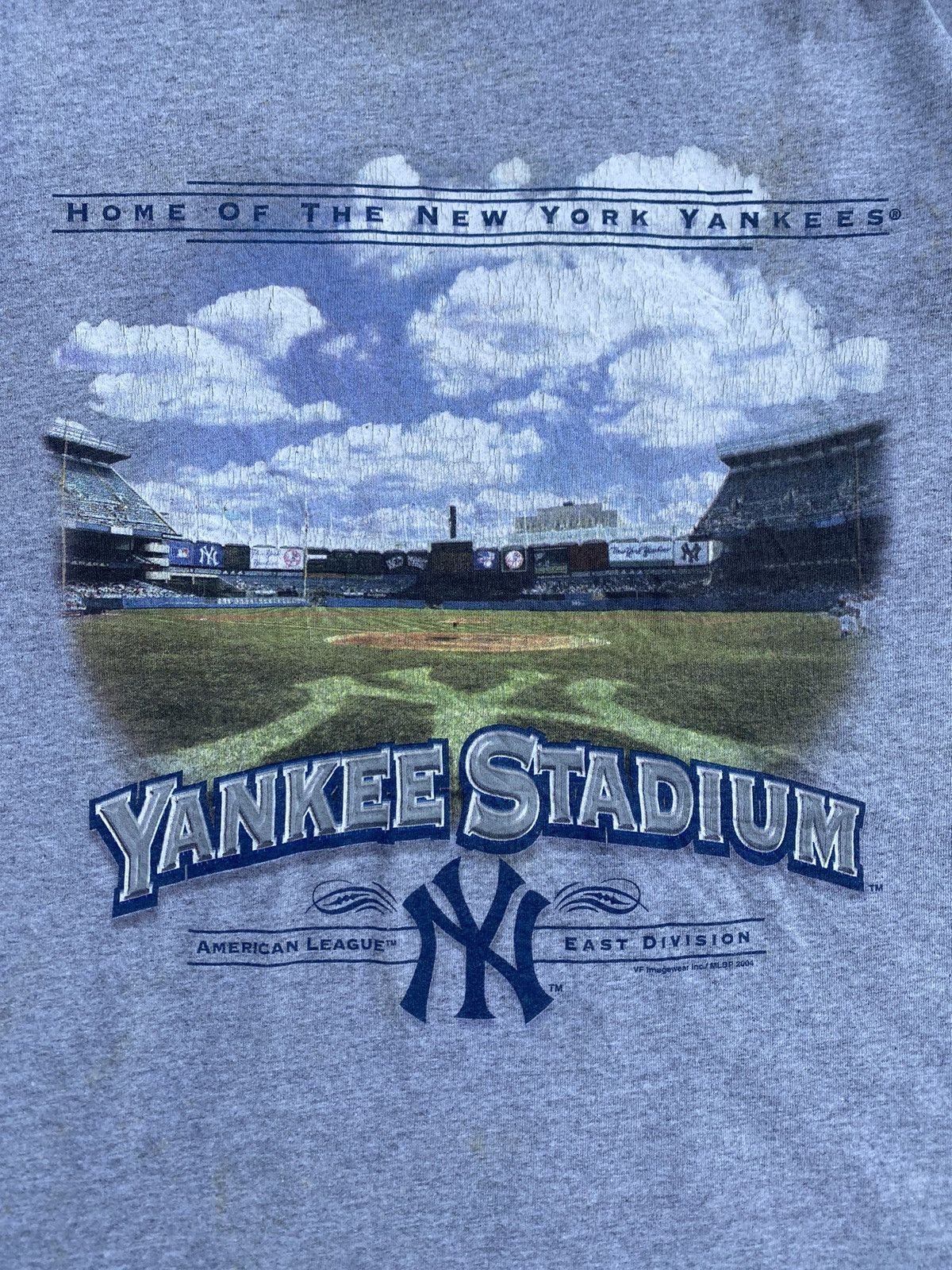 New York Yankees Rare Vintage New York Yankees Stadium Tshirt Size US L / EU 52-54 / 3 - 7 Thumbnail