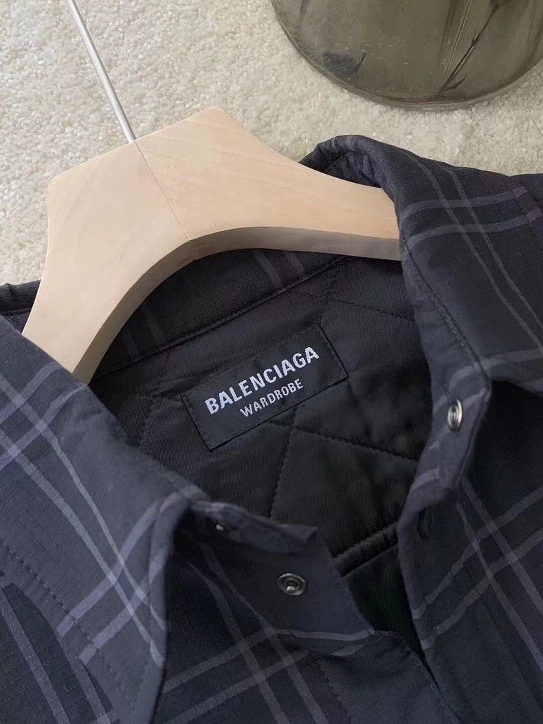 Balenciaga Balenciaga Embroidered logo shirt with plaid front shirt 25 Size US S / EU 44-46 / 1 - 4 Thumbnail