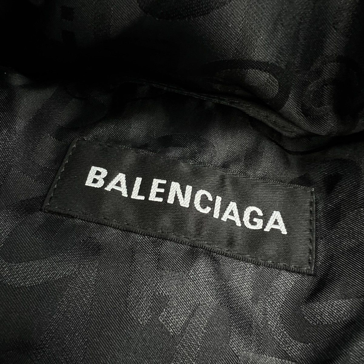 Balenciaga Balenciaga C-Shape All Over Puffer Jacket Size US M / EU 48-50 / 2 - 5 Thumbnail