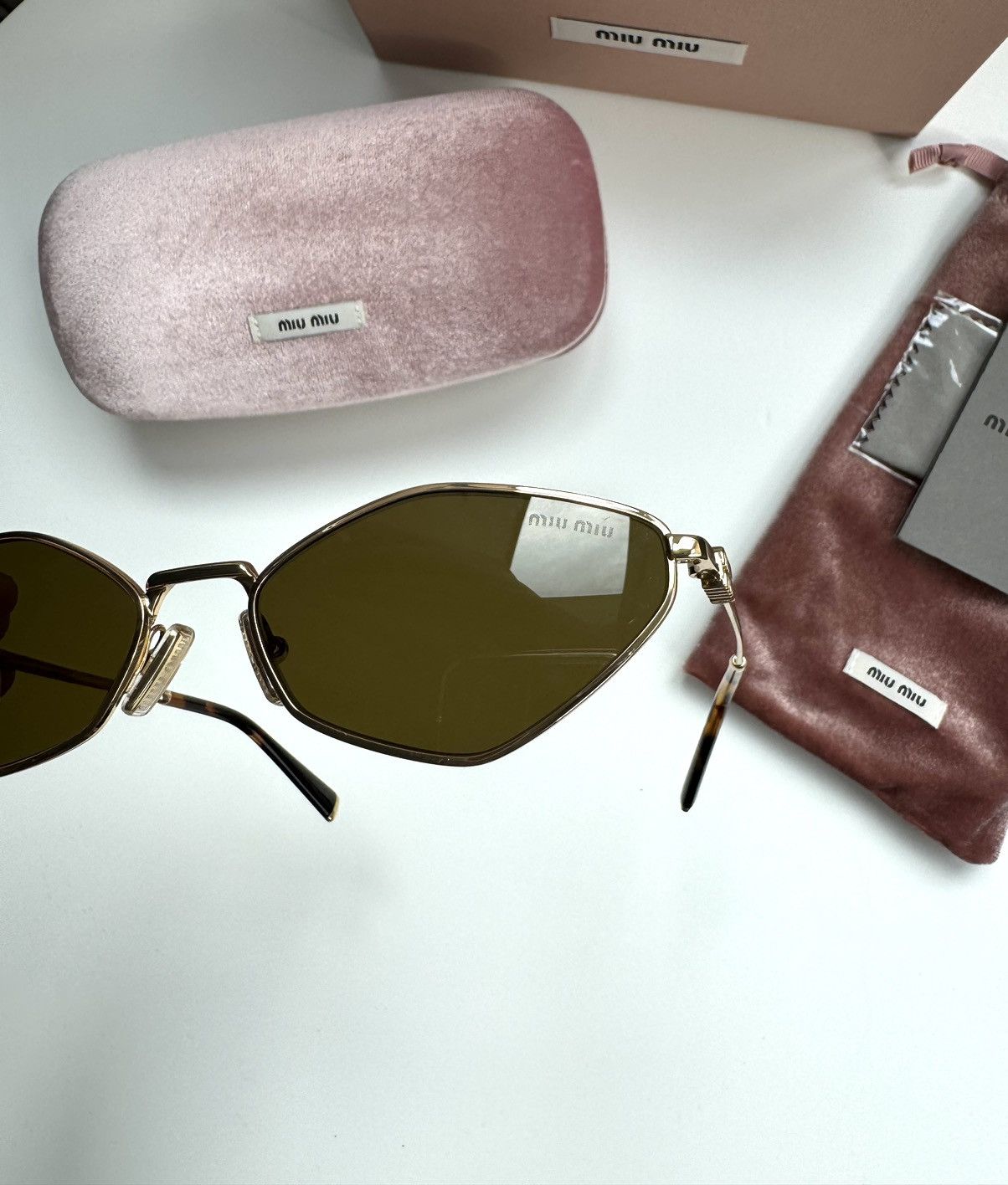 Miu Miu × Vintage NEW Miu Miu sunglasses SMU 56ZS 5AK-09Z Size ONE SIZE - 11 Thumbnail