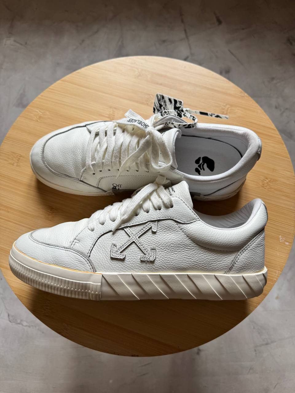Off-White Off-white vulk low top leather sneakers Size US 10.5 / EU 43-44 - 5 Thumbnail