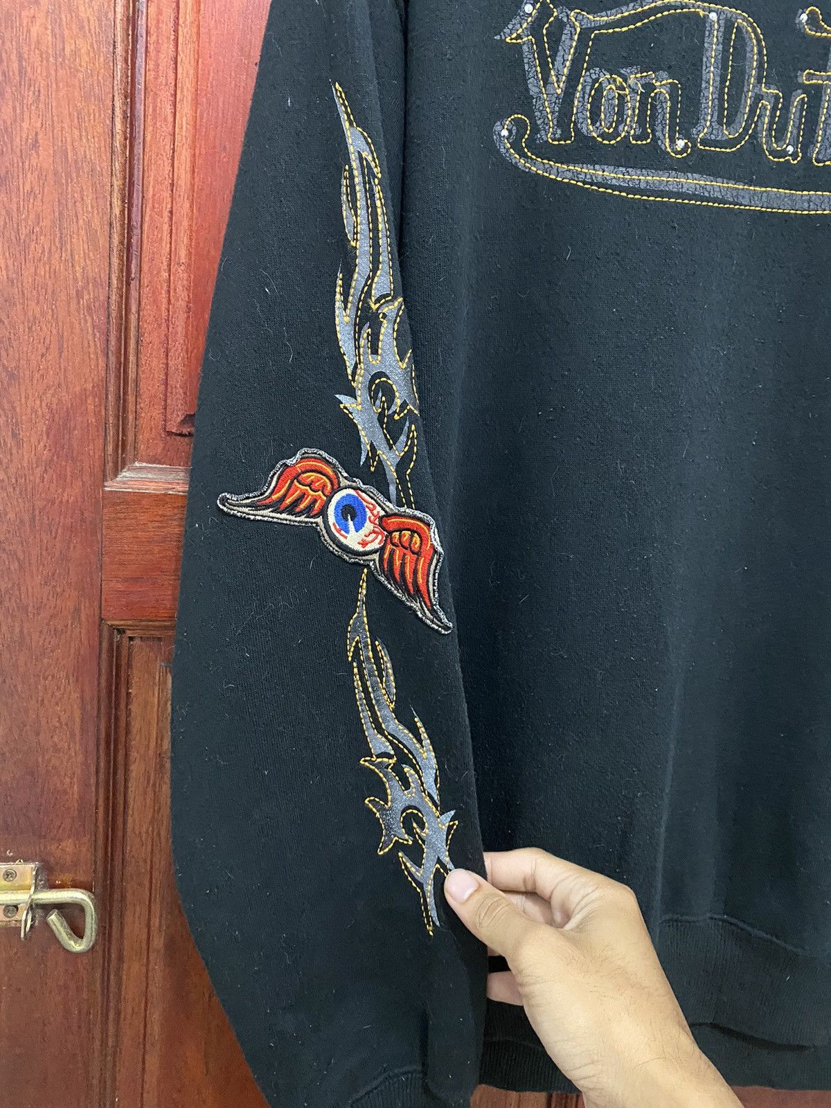 Vintage × Von Dutch Vintage Von Dutch Embroidery Logo Rare Design Sweatshirt Size US L / EU 52-54 / 3 - 4 Thumbnail