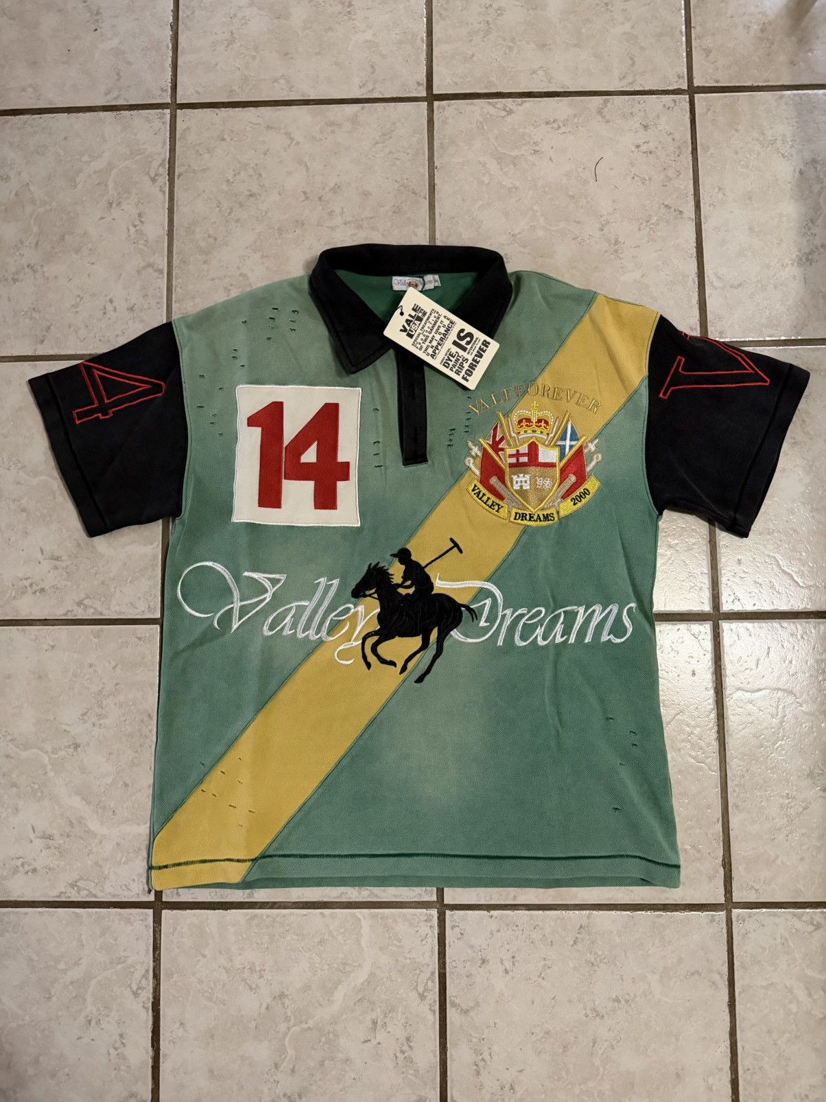 Vale Vale Brazil Polo Size US M / EU 48-50 / 2 - 1 Thumbnail