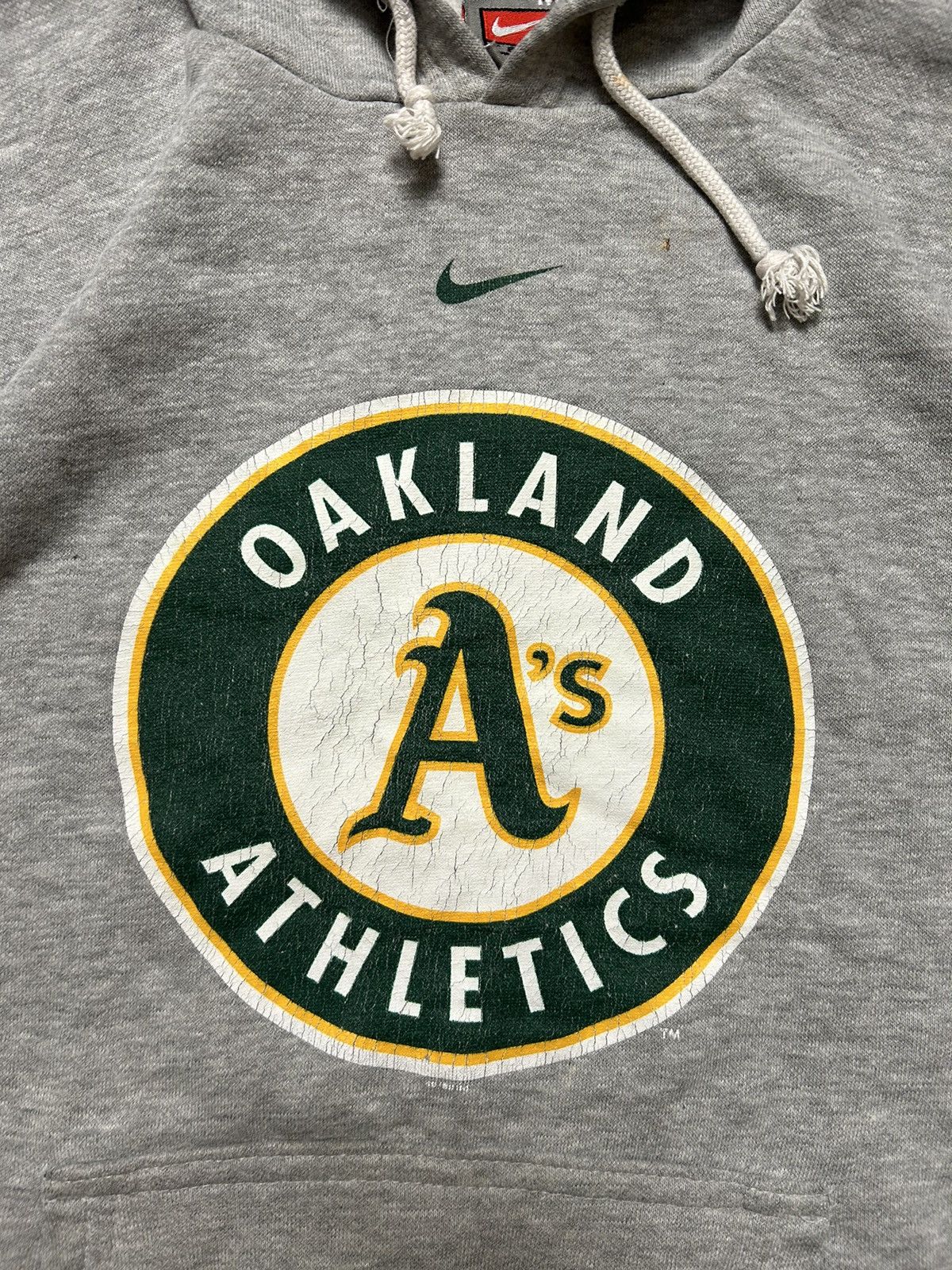 MLB × Nike × Vintage Vintage 90s Nike Center Swoosh Oakland Athletics Hoodies Size US M / EU 48-50 / 2 - 3 Thumbnail