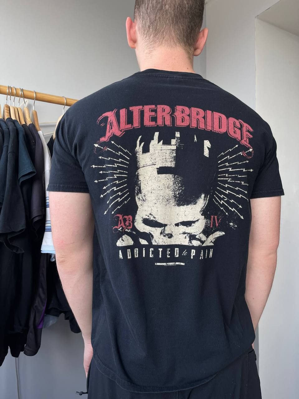 Vintage Alter Bridge Addicted To Pain Black T-Shirt Size US M / EU 48-50 / 2 - 1 Thumbnail