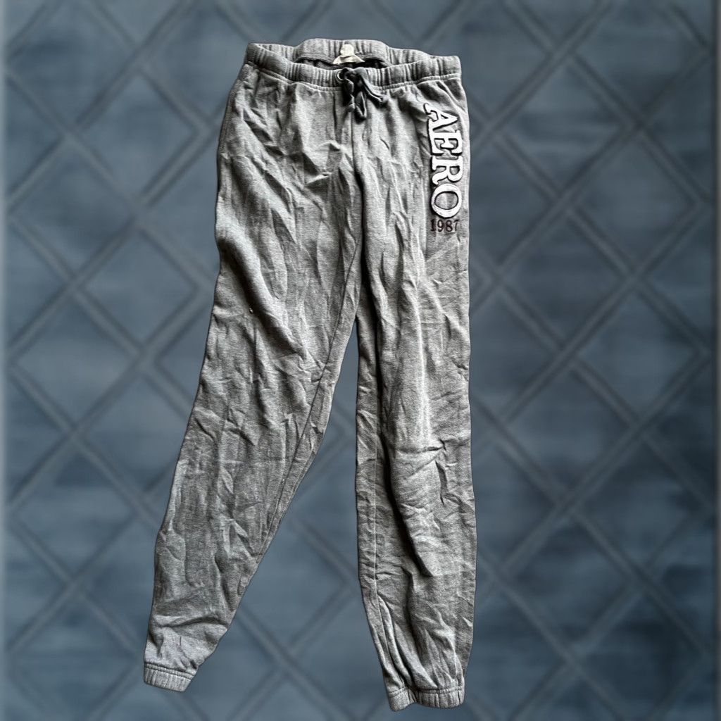 Vintage Aéropostale Sweatpants Women’s Gray Elastic Waist Small Casual Regular Size S - Modern, Pockets, Drawstring, Tapered Leg, 29 in Inseam Size 28" / US 6 / IT 42 - 1 Thumbnail