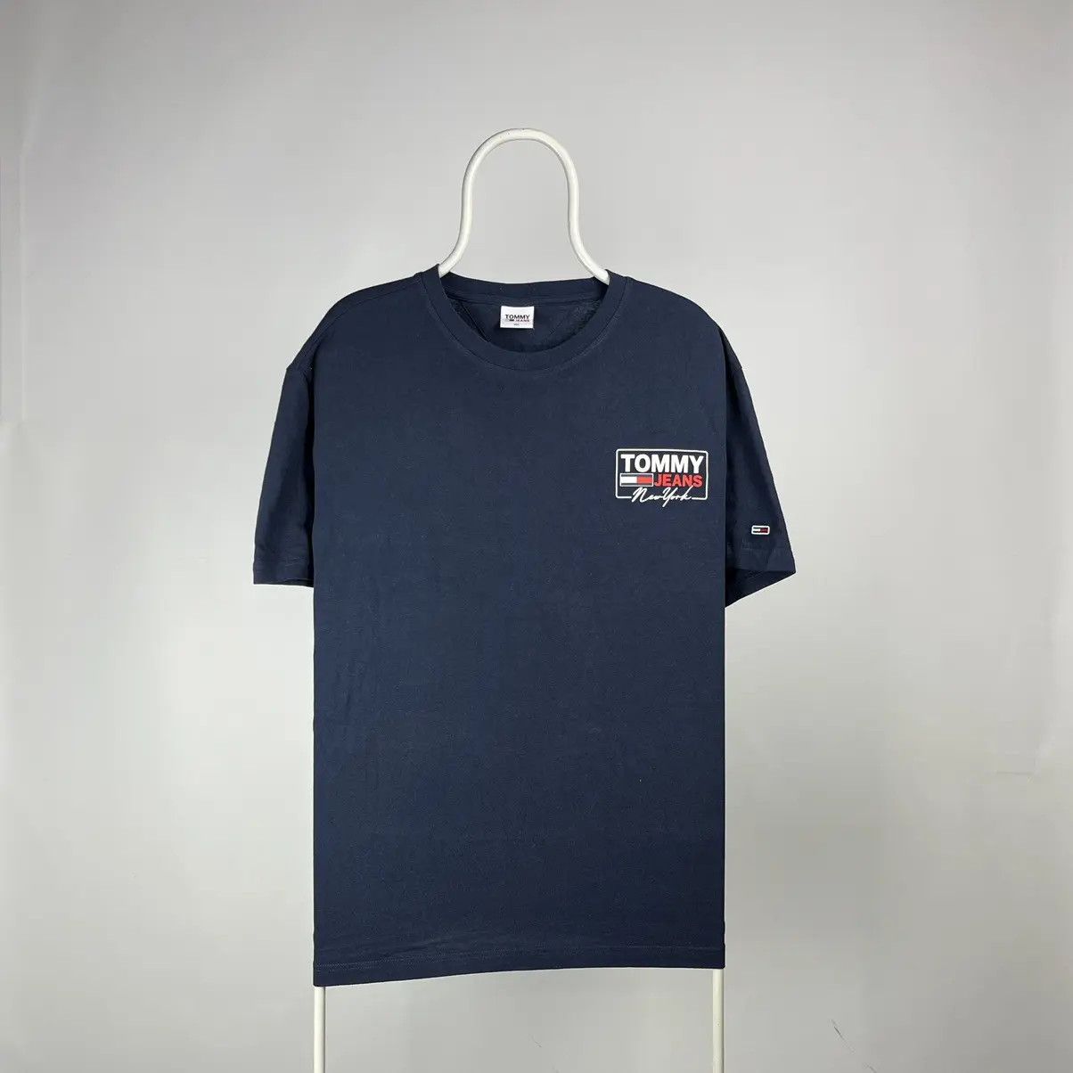 Tommy Hilfiger Tommy jeans T-shirt logo reverse size XXLARGE Size US XXL / EU 58 / 5 - 2 Thumbnail