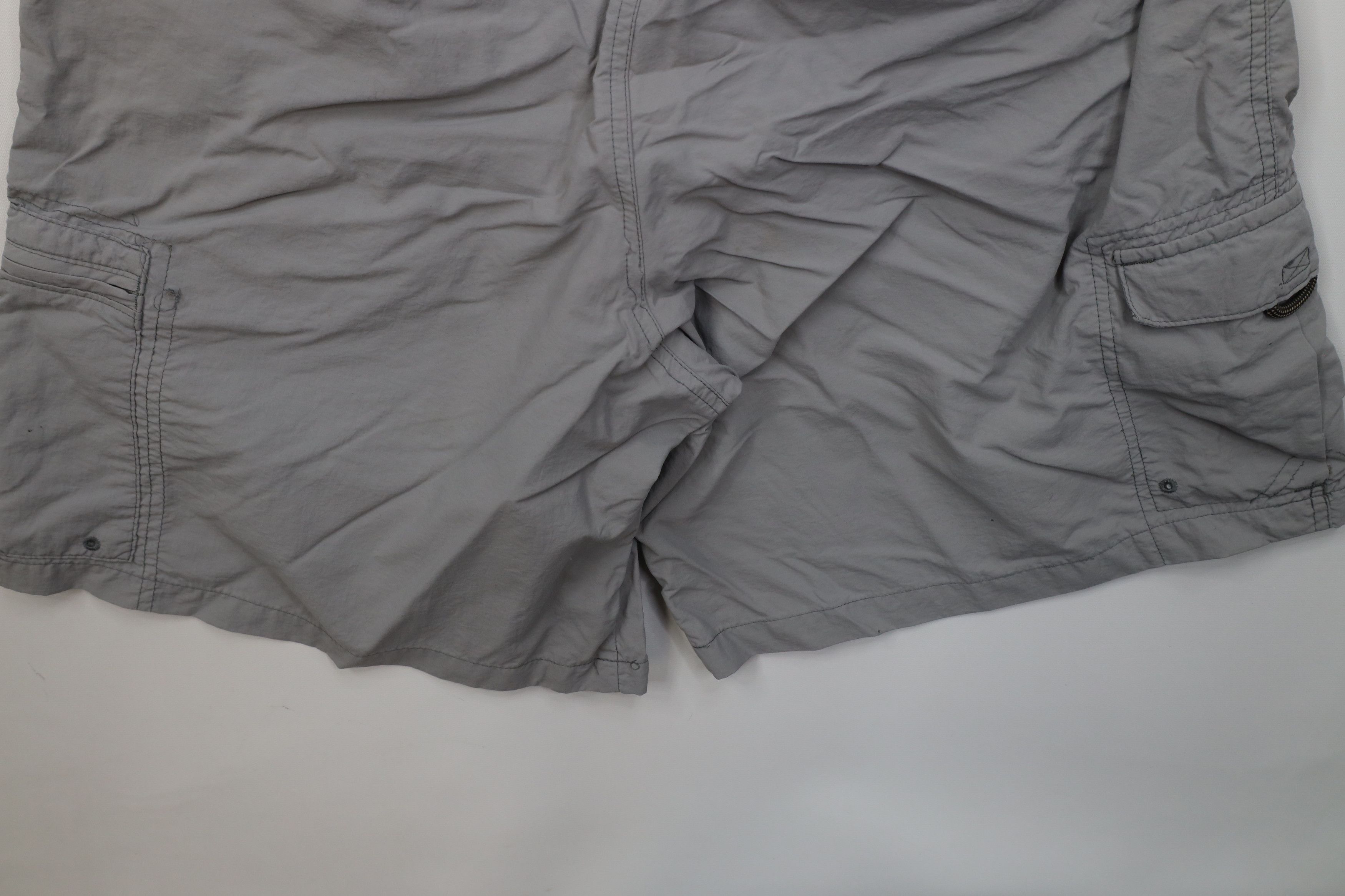 Columbia Vintage Columbia Lined Belted Above Knee Cargo Shorts Gray Size US 34 / EU 50 - 11 Thumbnail