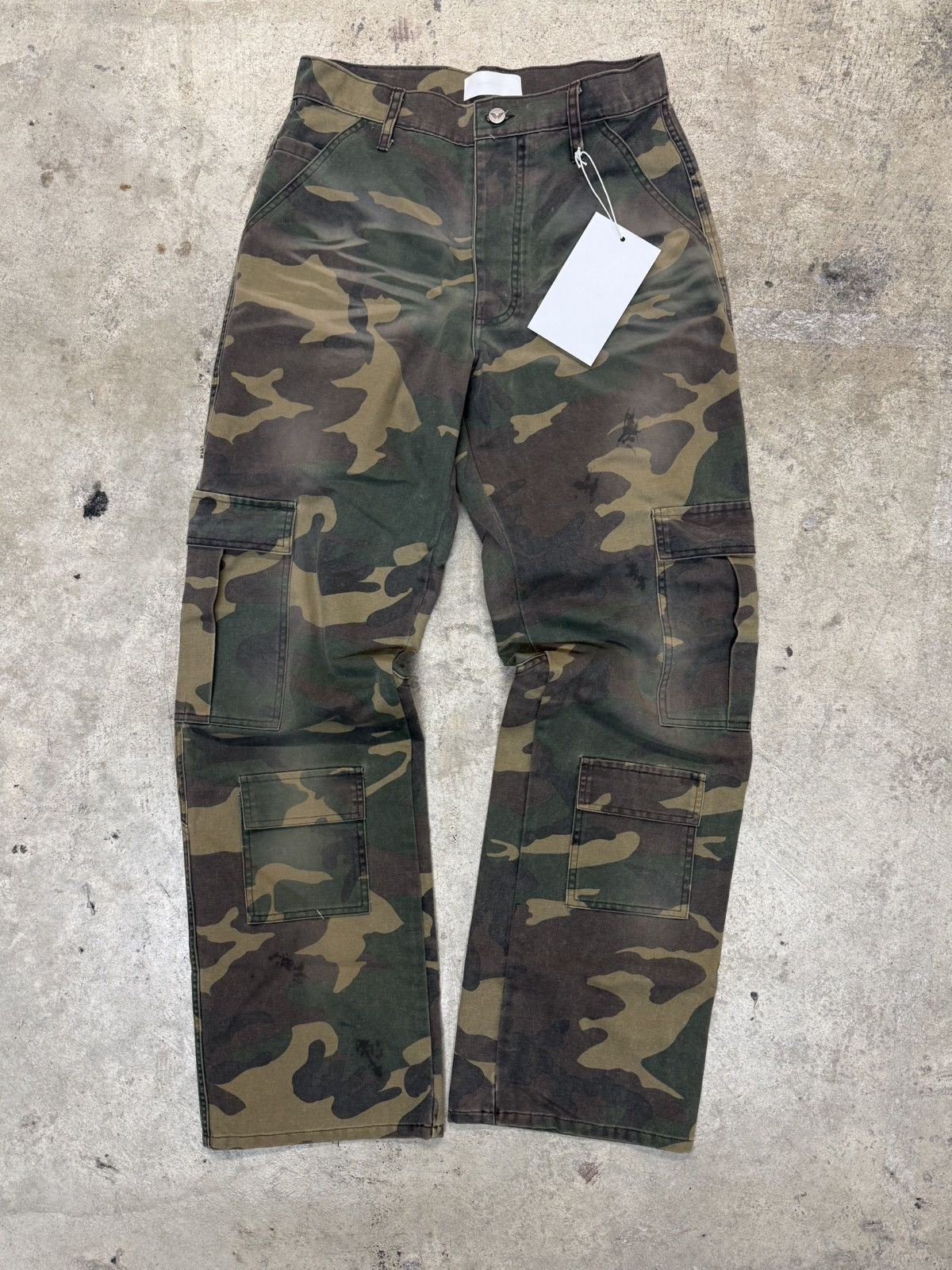 ALEXANDER DIGENOVA ALEXANDER DIGENOVA CAMO CARGOS SZ 32 | Grailed
